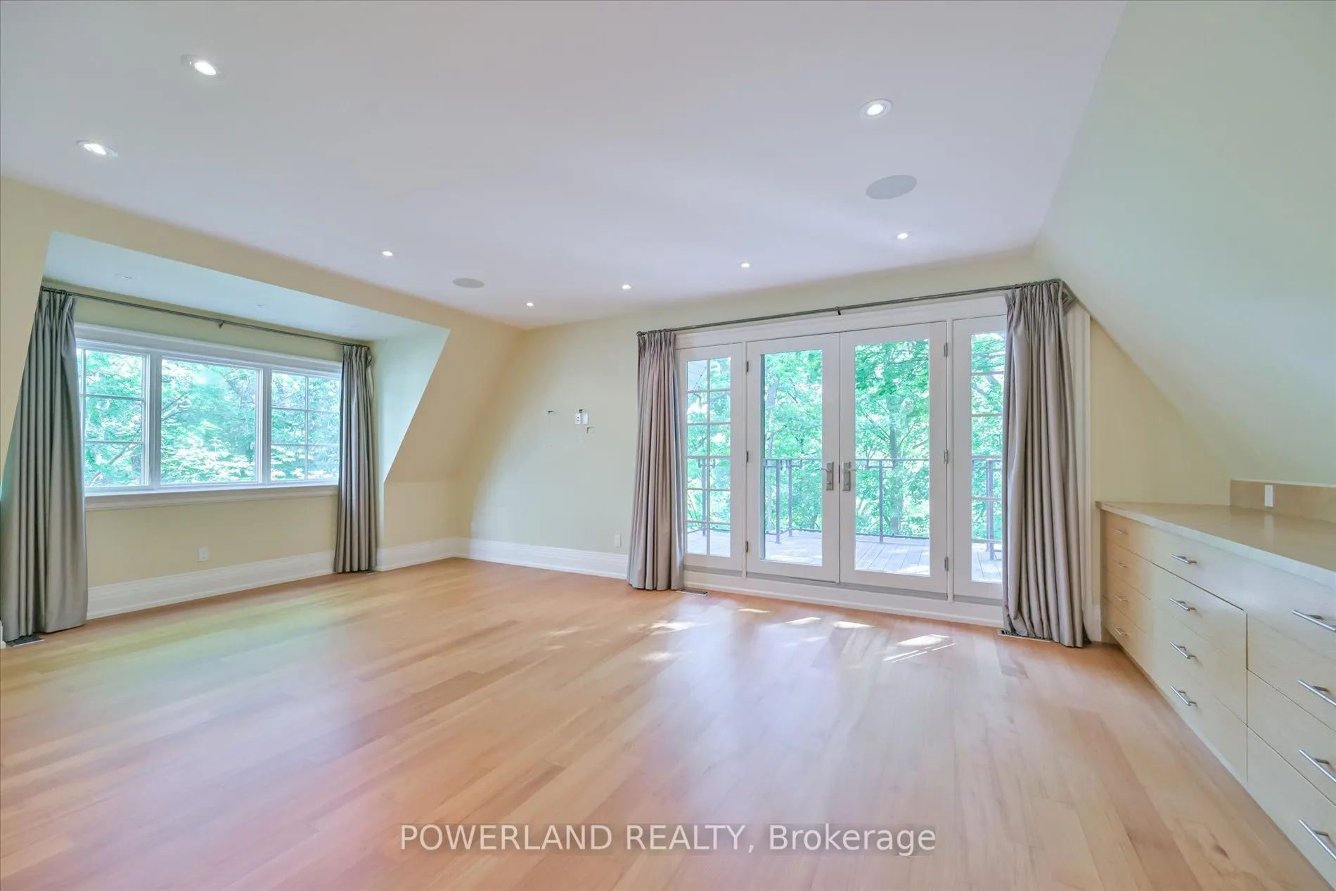 94 Inglewood Drive
