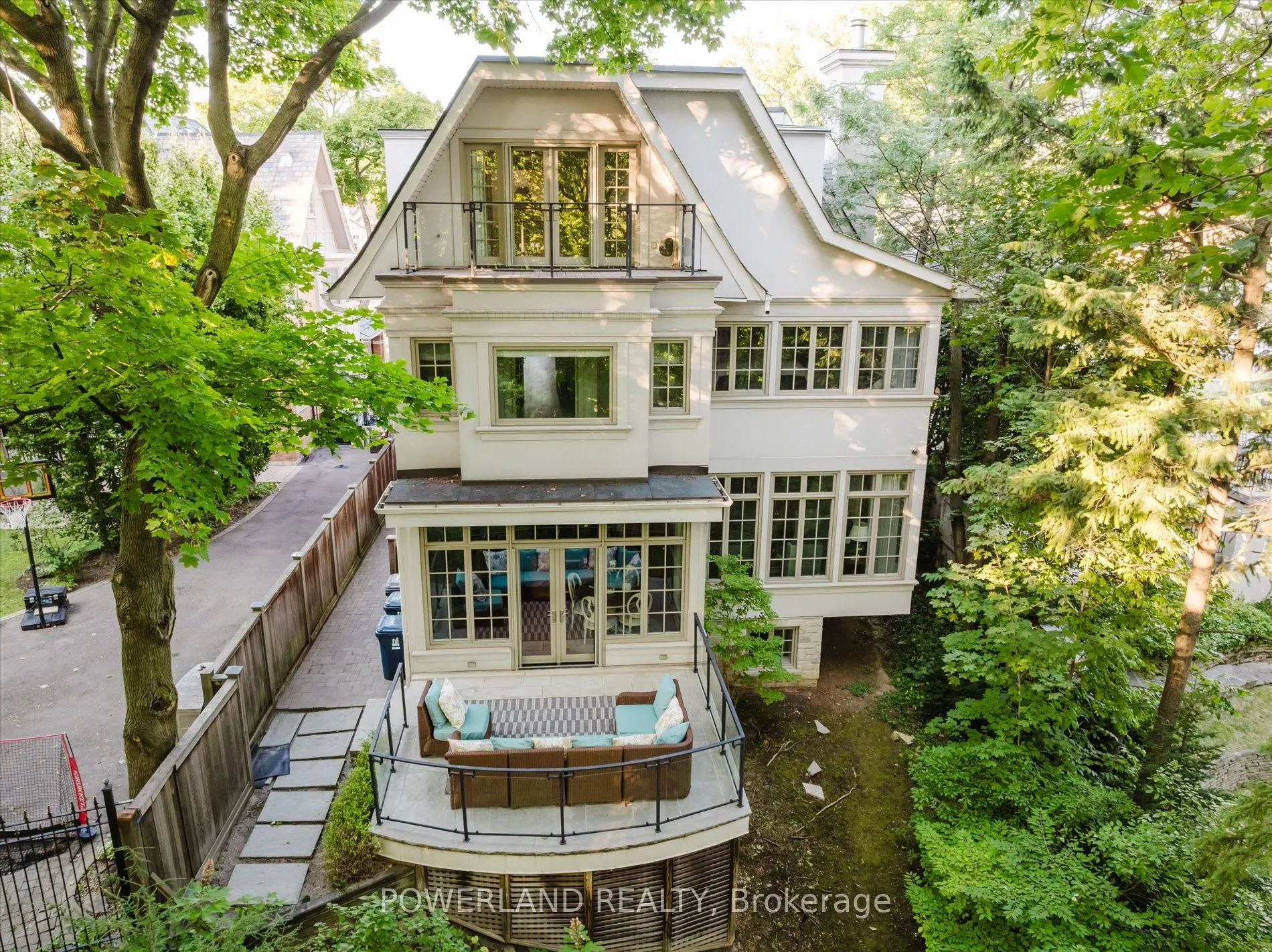 94 Inglewood Drive