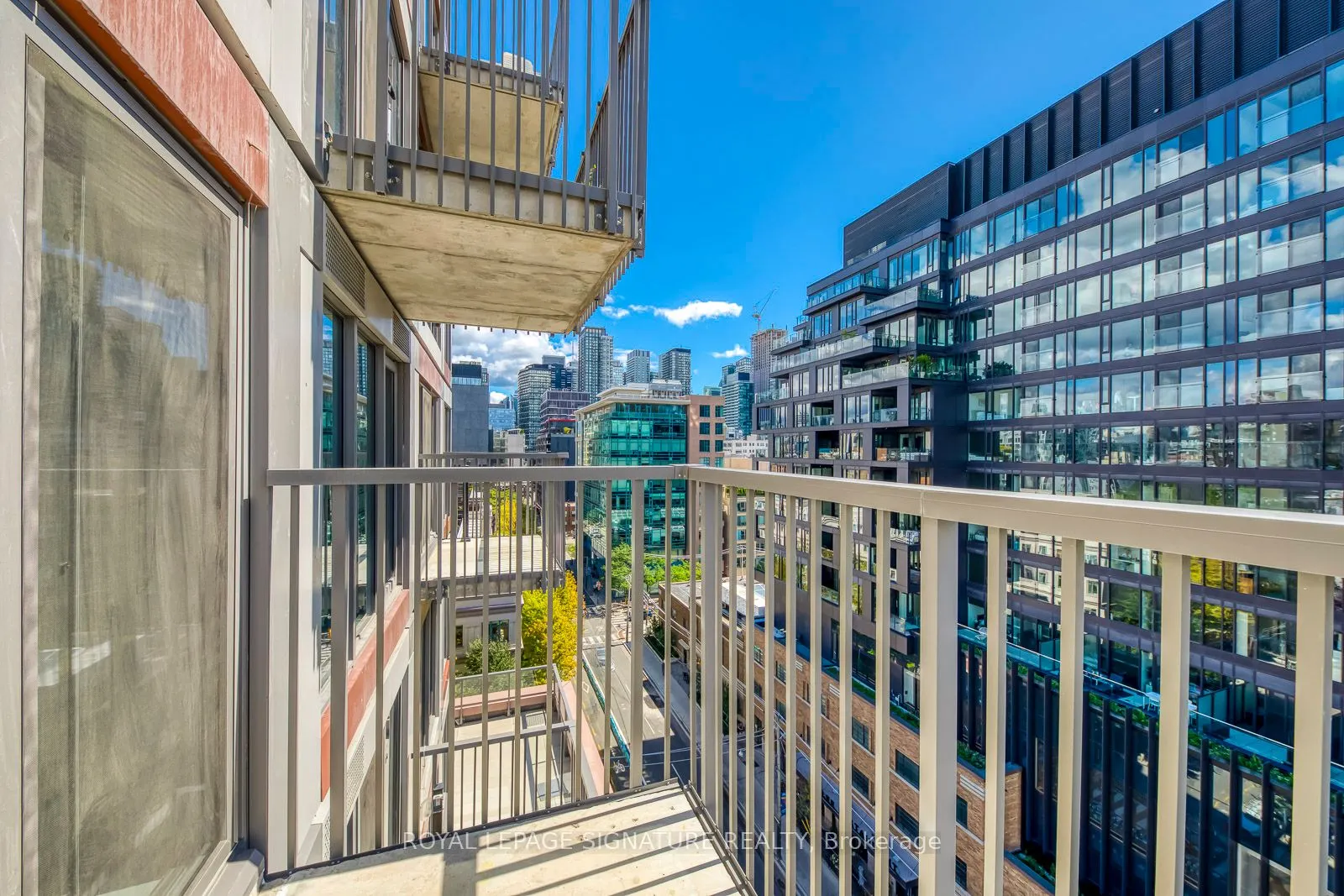 2 Augusta Avenue, #1003