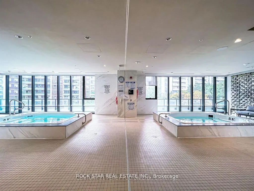585 Bloor Street E, #1615