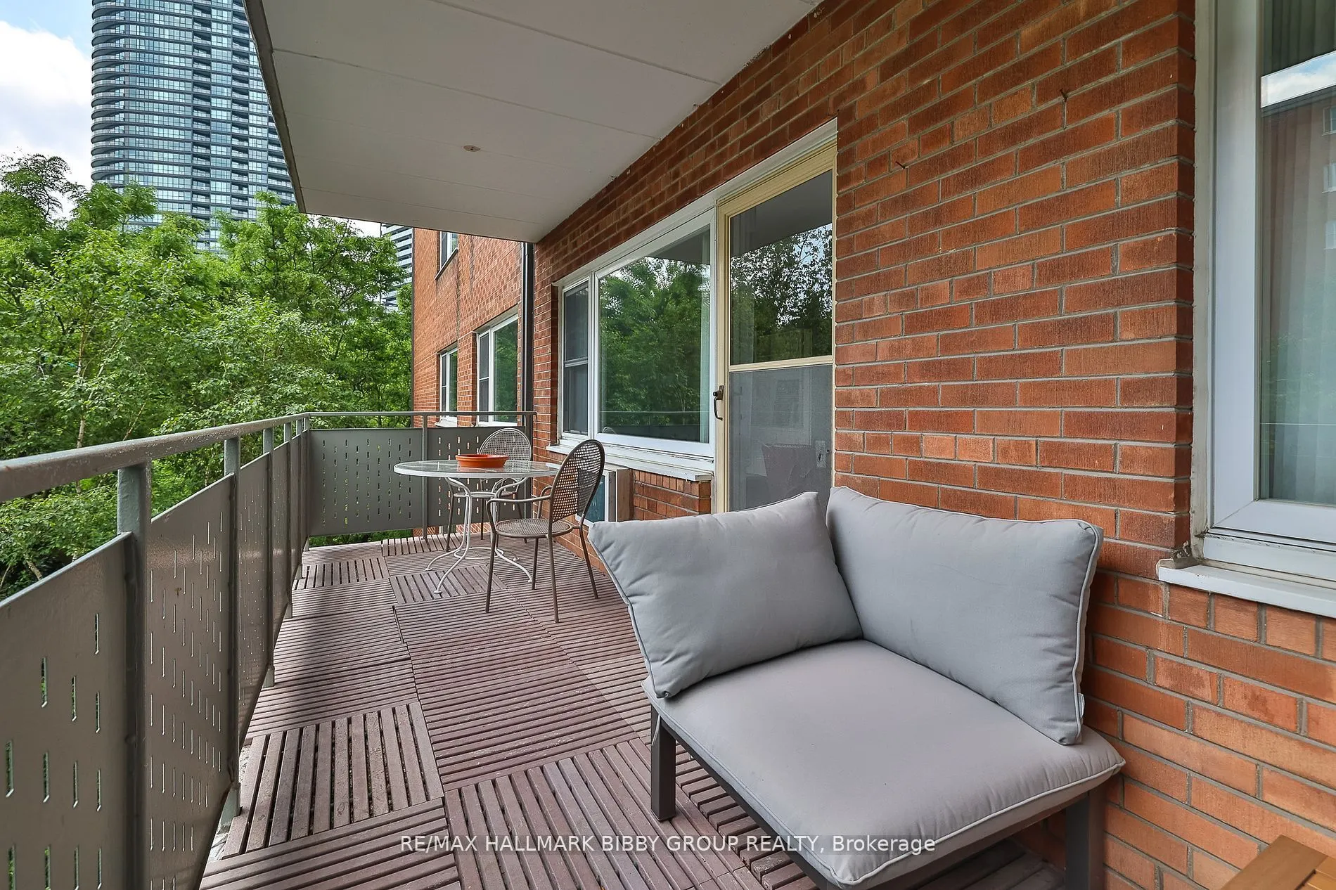 21 Dale Avenue, #435