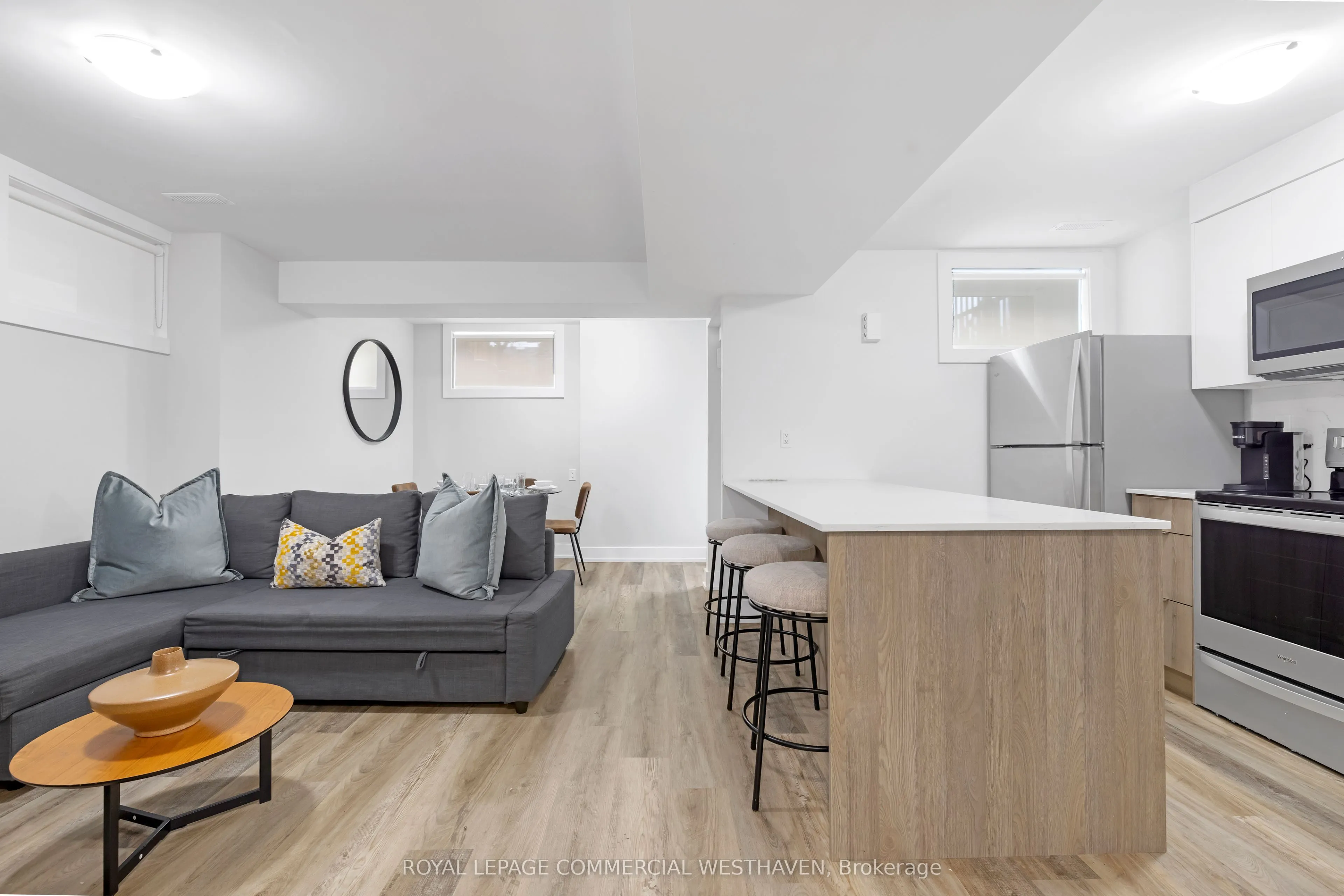 449 Lansdowne Avenue, #C