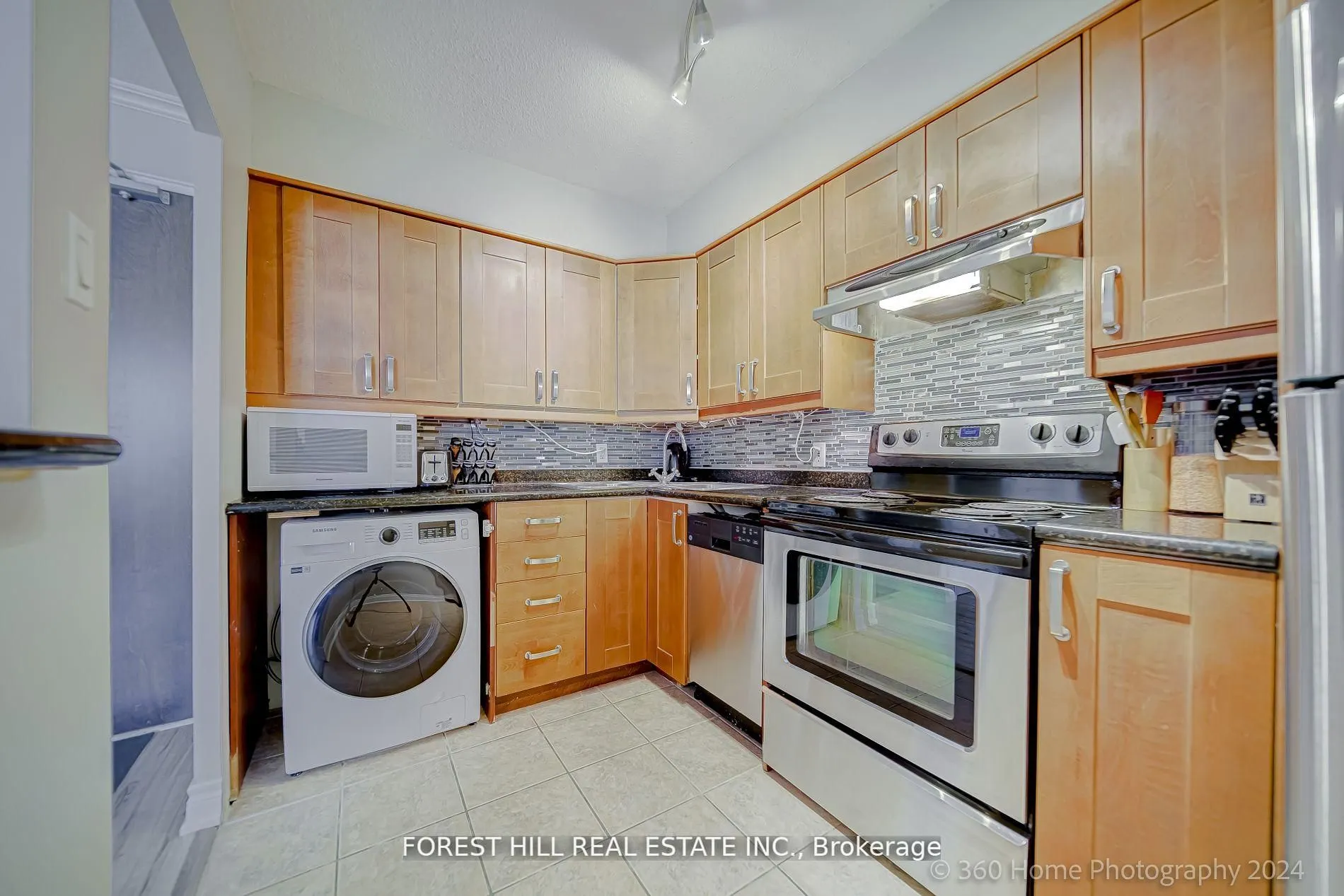 5949 Yonge Street, #803