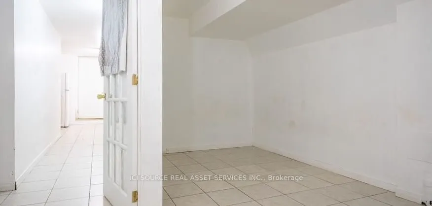693 Euclid Avenue, #3