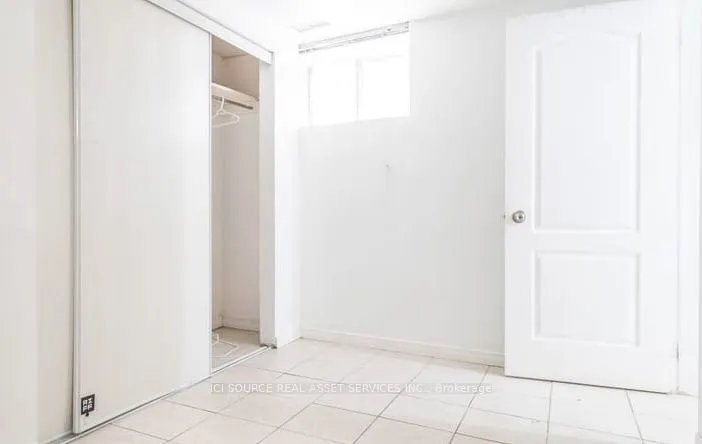 693 Euclid Avenue, #3