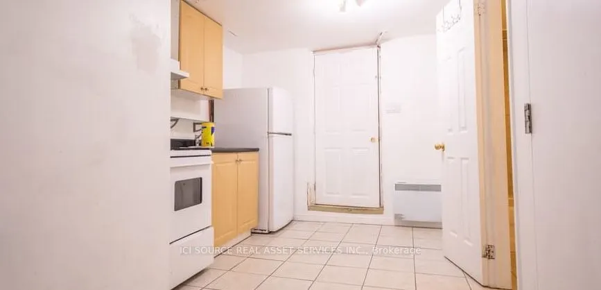 693 Euclid Avenue, #3