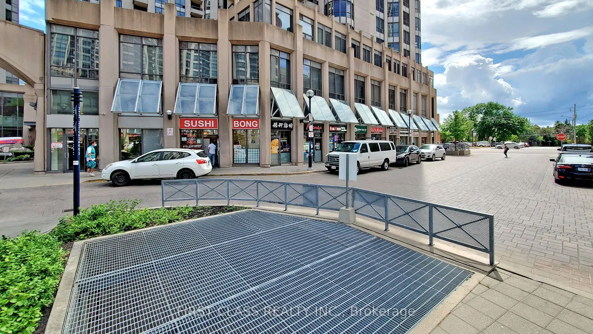 10 Northtown Way, #408
