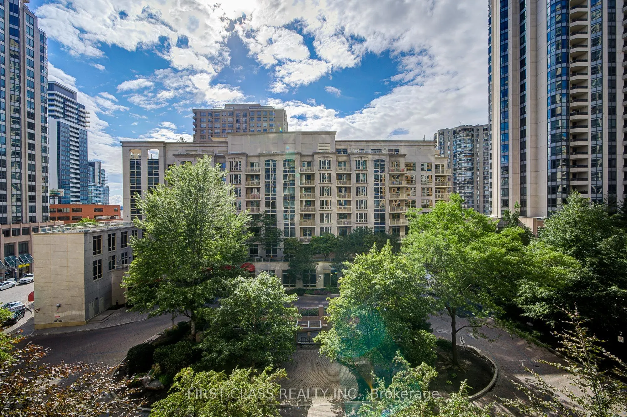 10 Northtown Way, #408