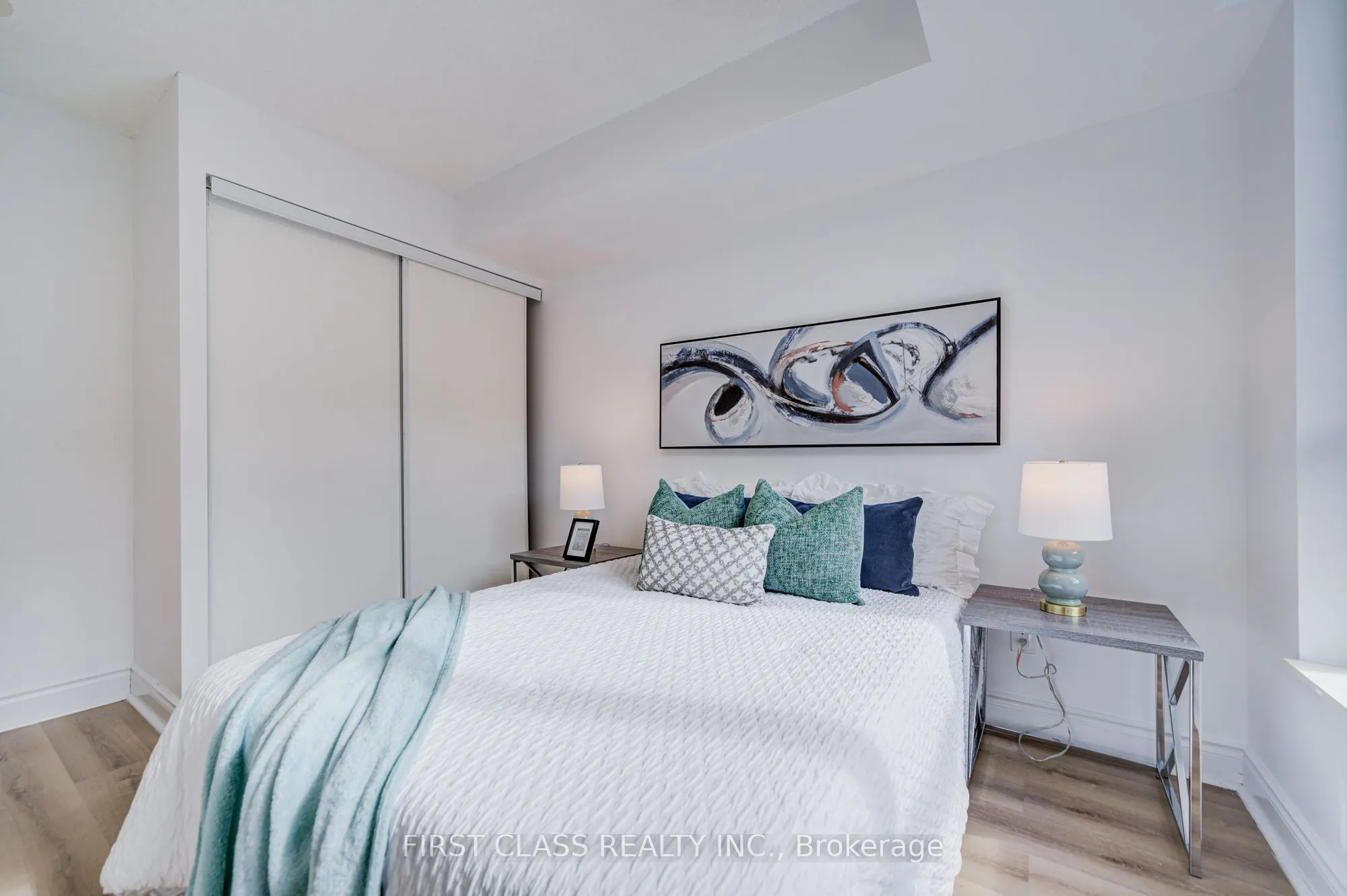 10 Northtown Way, #408