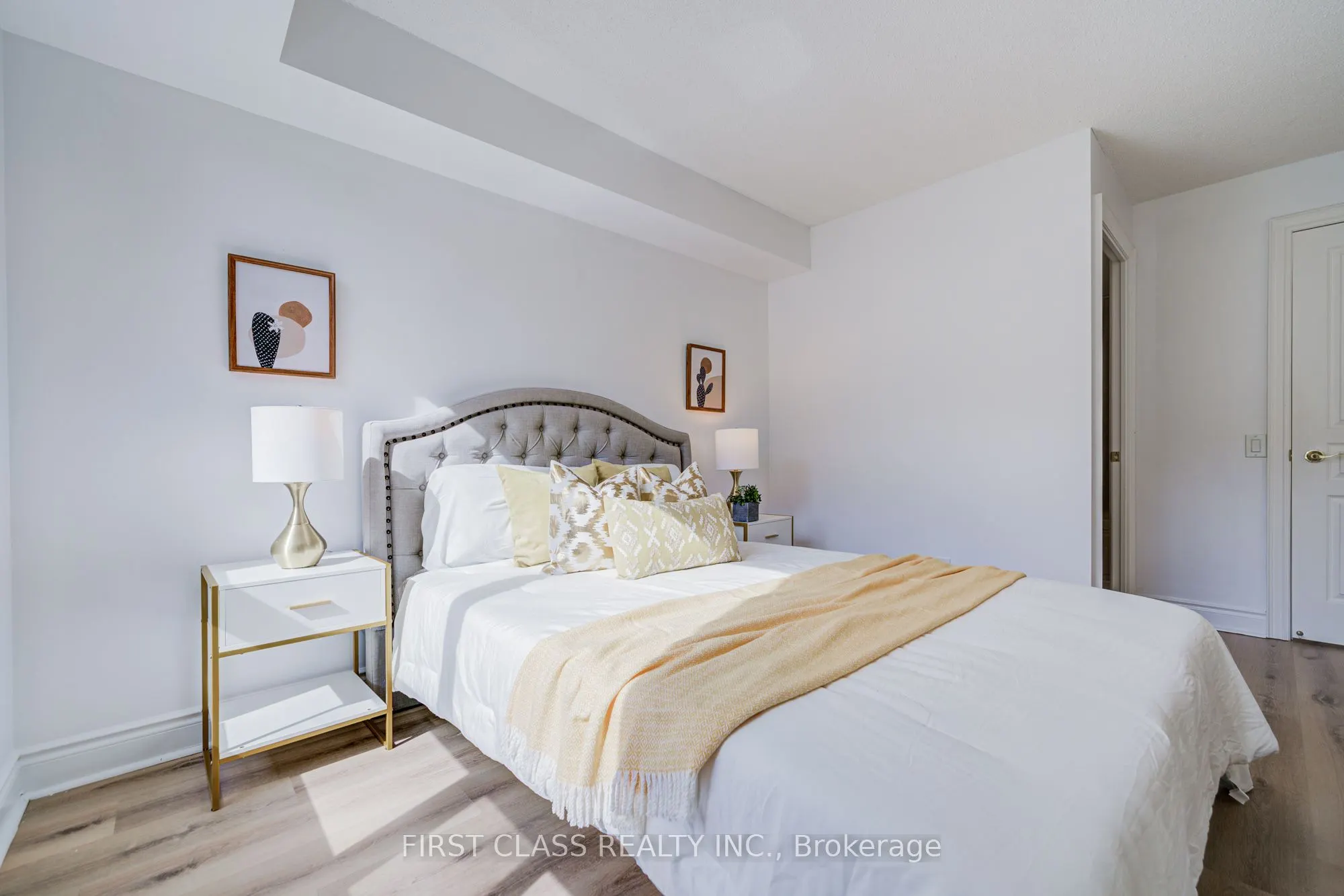 10 Northtown Way, #408