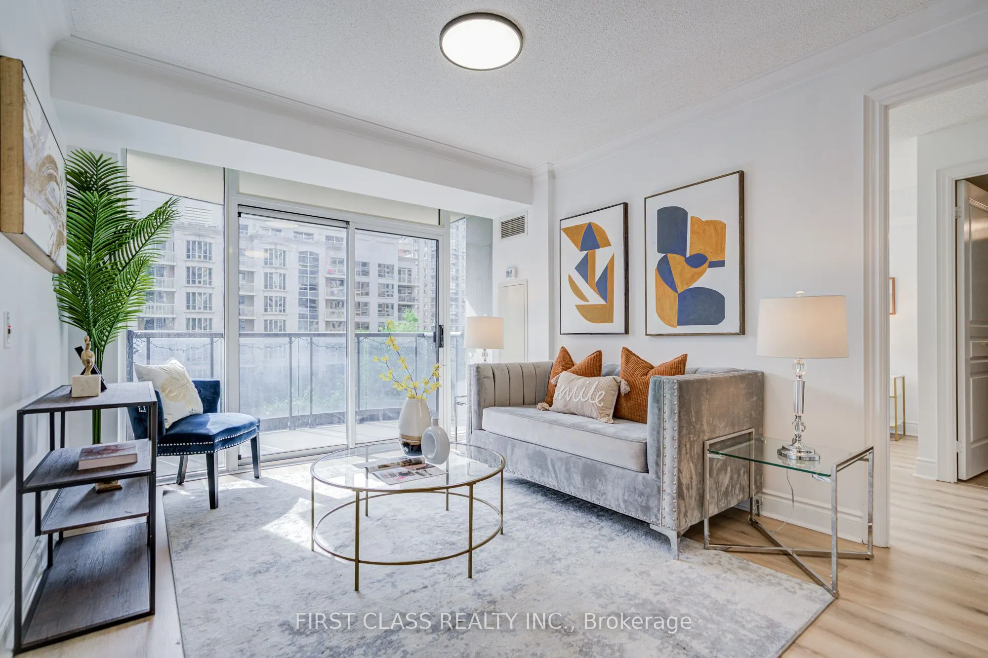 10 Northtown Way, #408