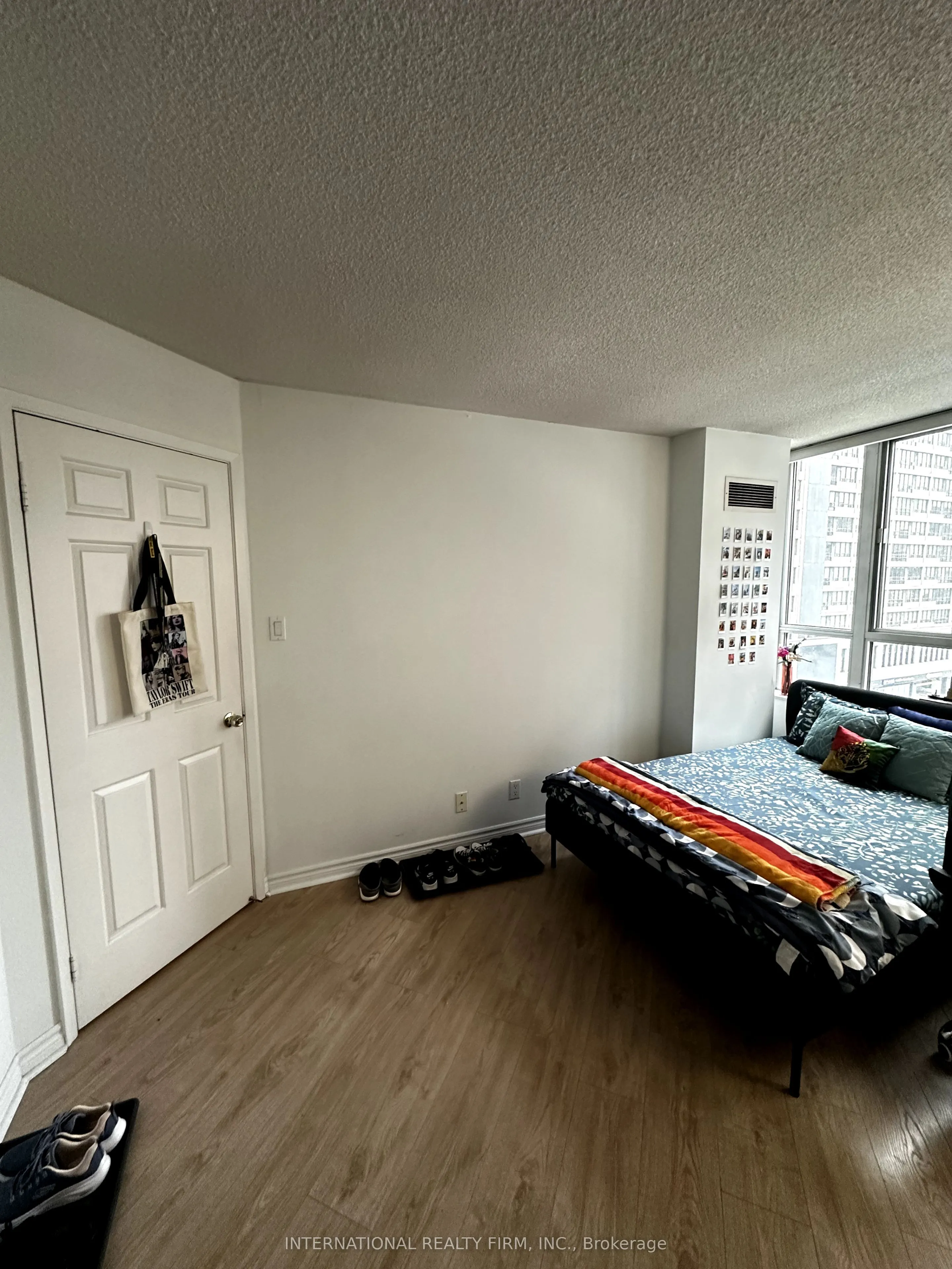 711 Bay Street, #716