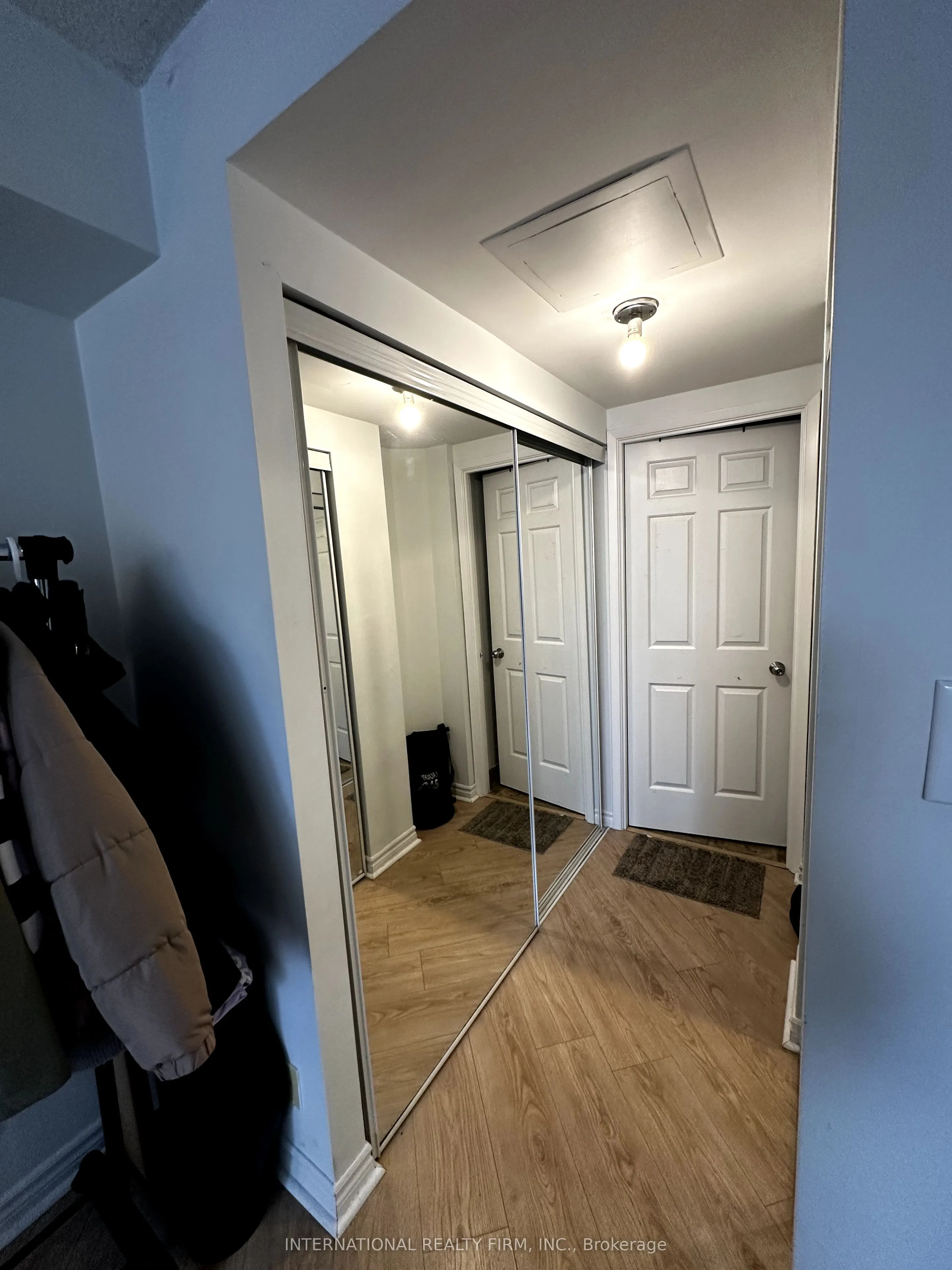 711 Bay Street, #716