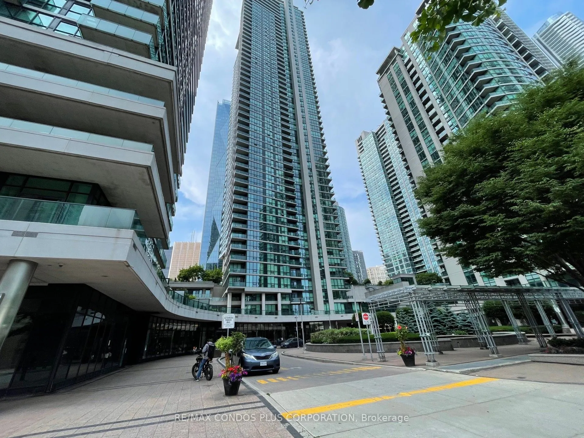 18 Harbour Street, #1311