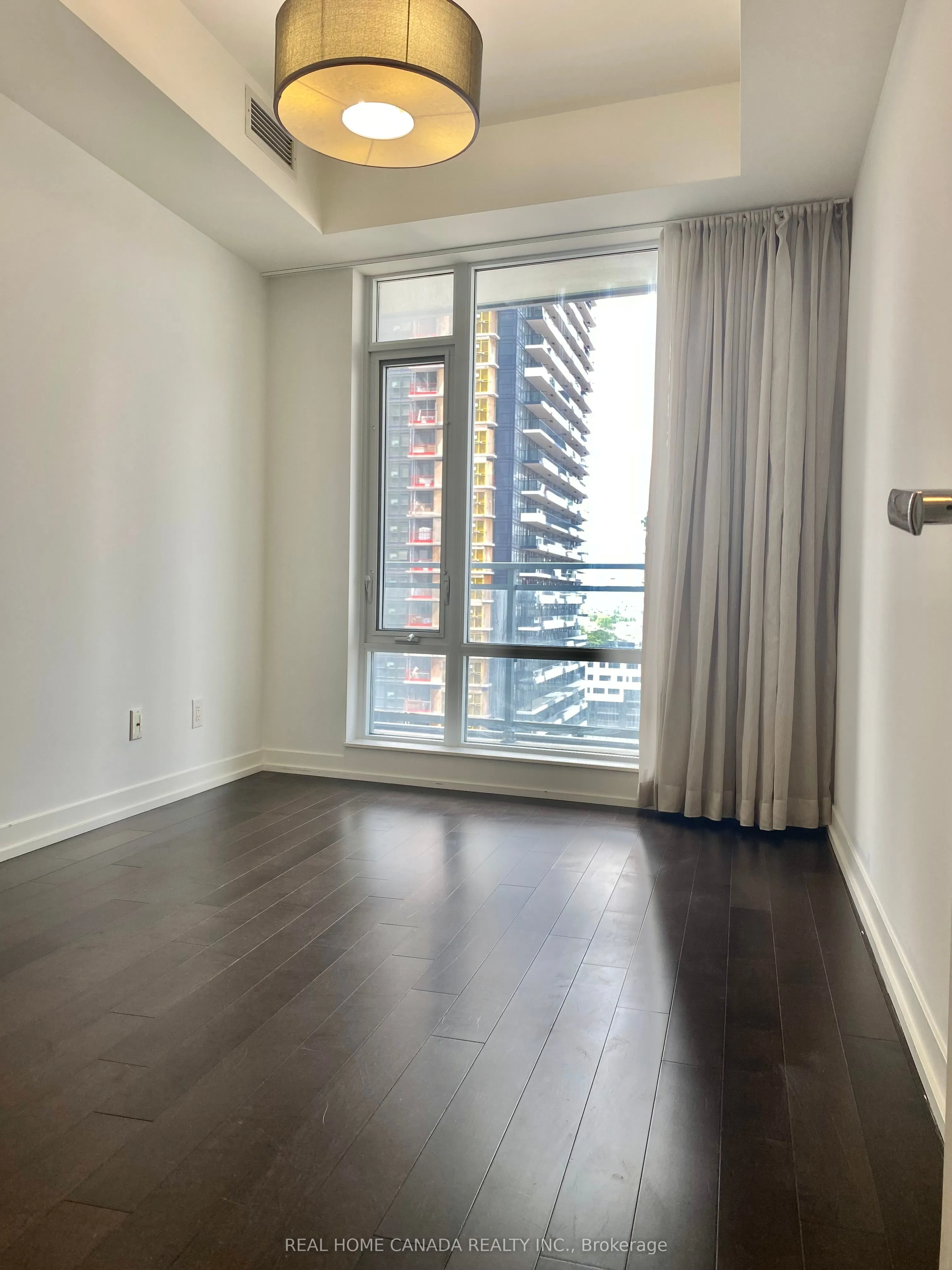 21 Widmer Street, #1302