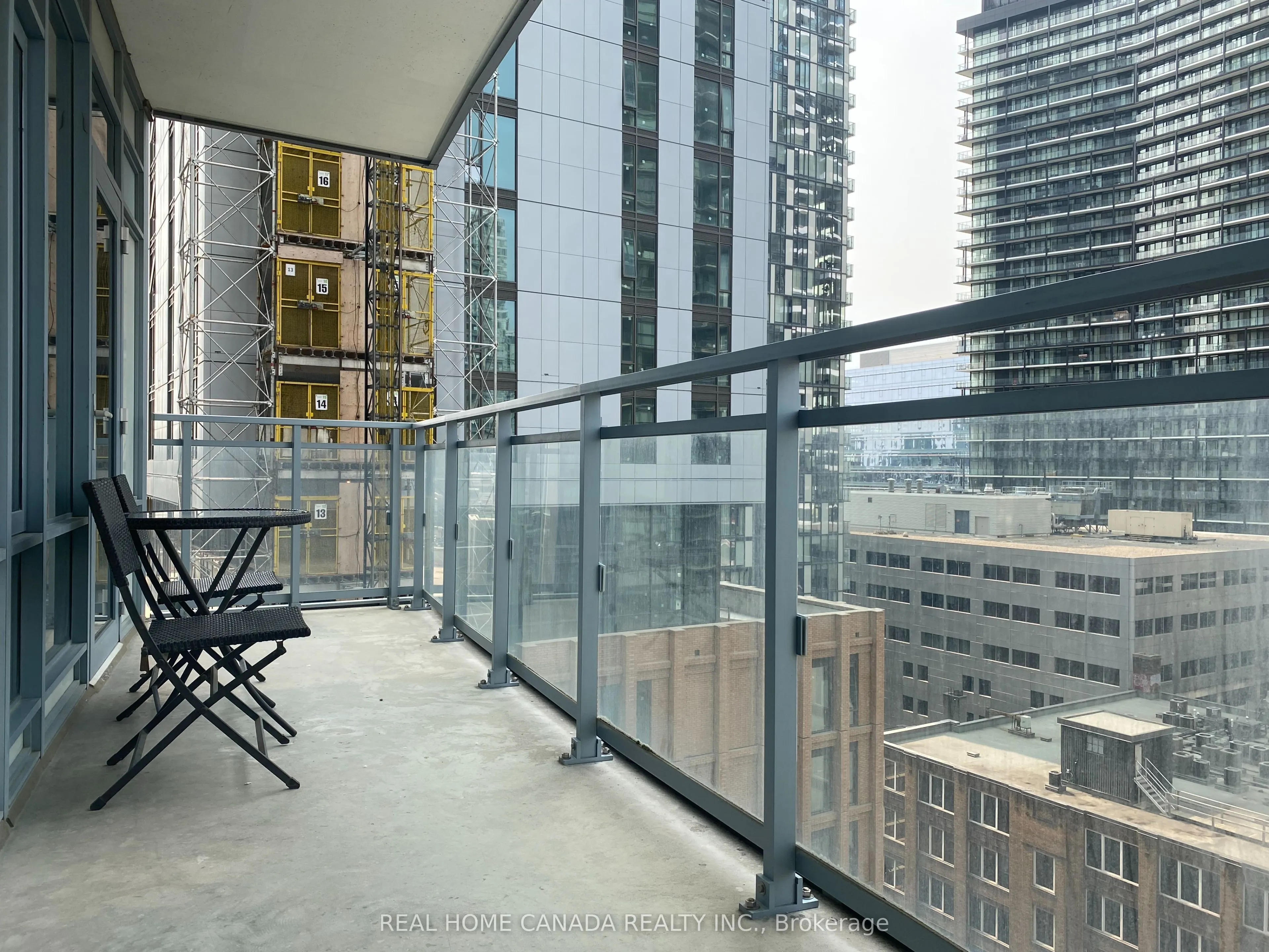 21 Widmer Street, #1302