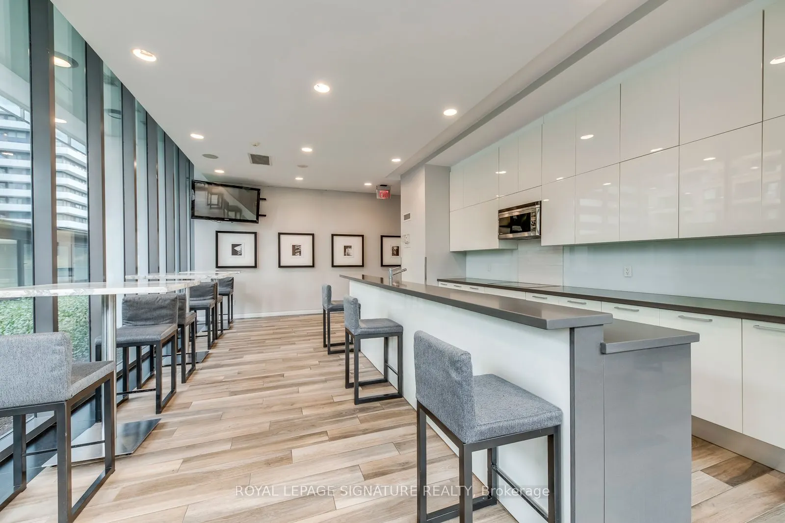 33 Charles Street E, #3001