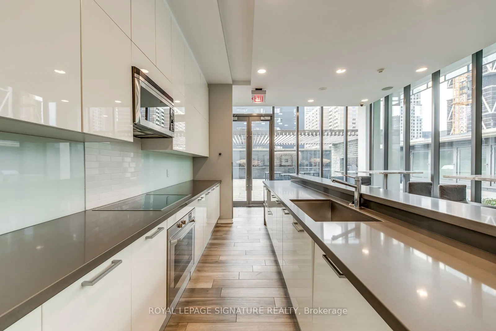 33 Charles Street E, #3001