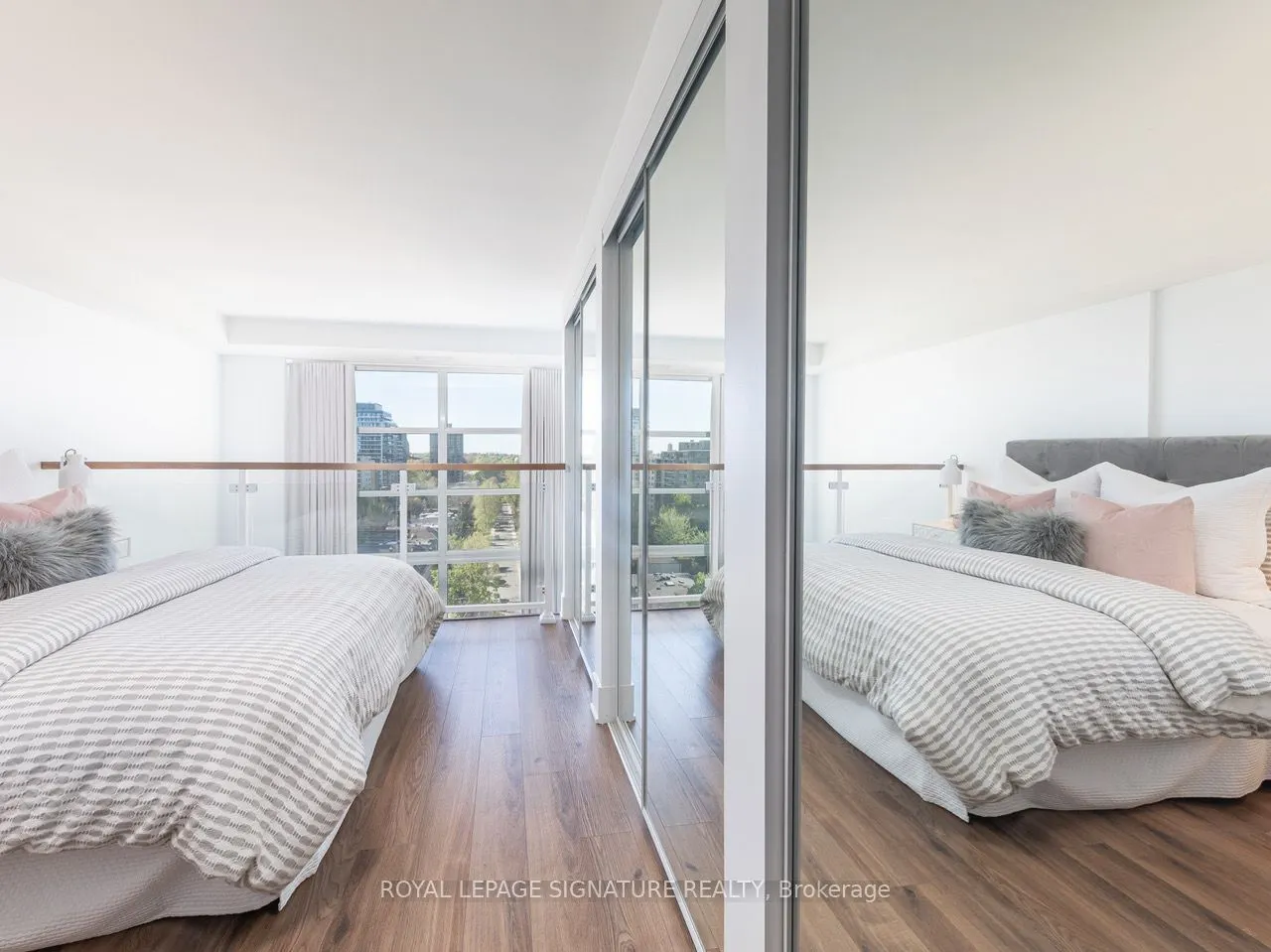 111 St Clair Avenue W, #925