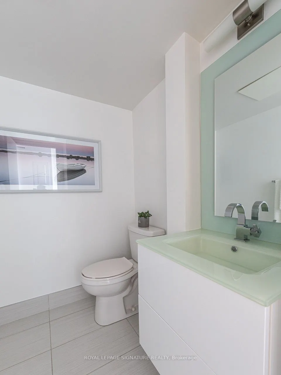 111 St Clair Avenue W, #925