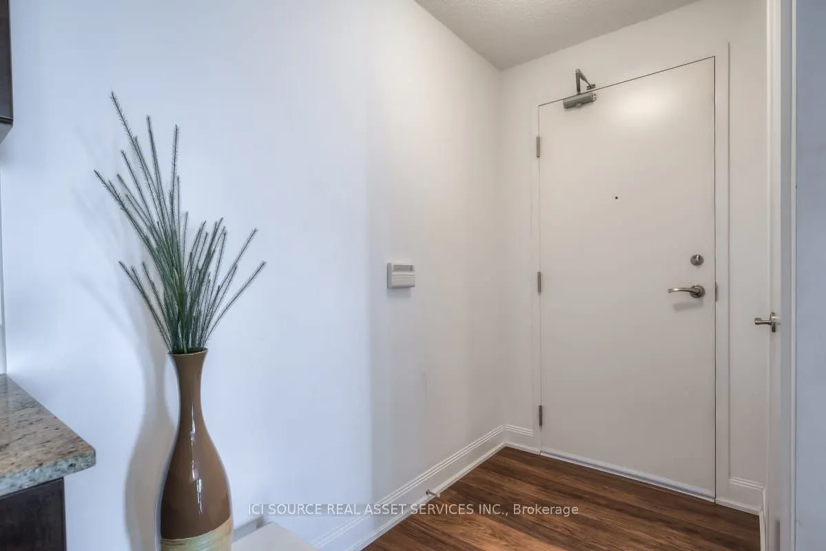 2191 Yonge Street, #1706