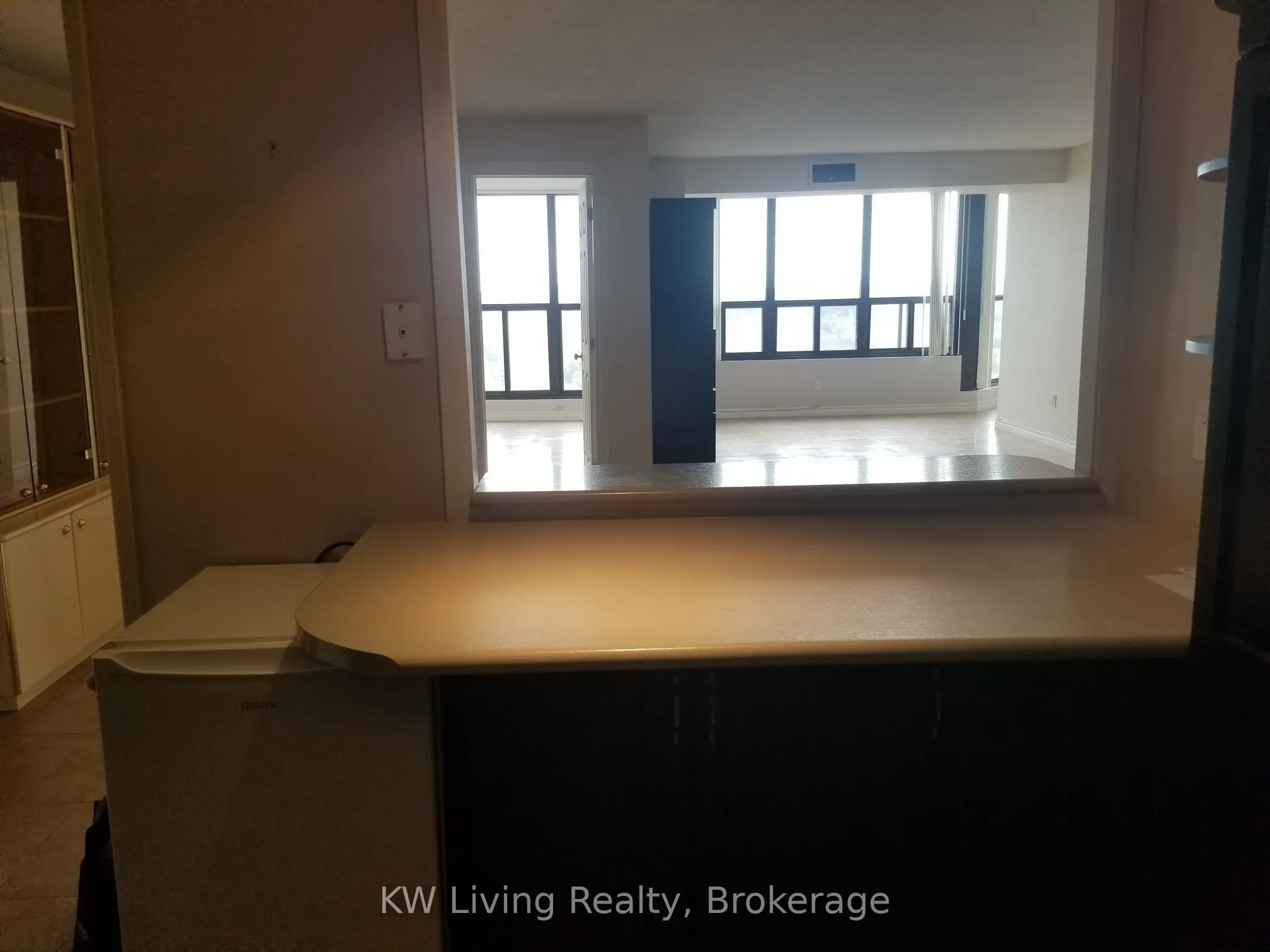 33 Elmhurst Avenue, #2106