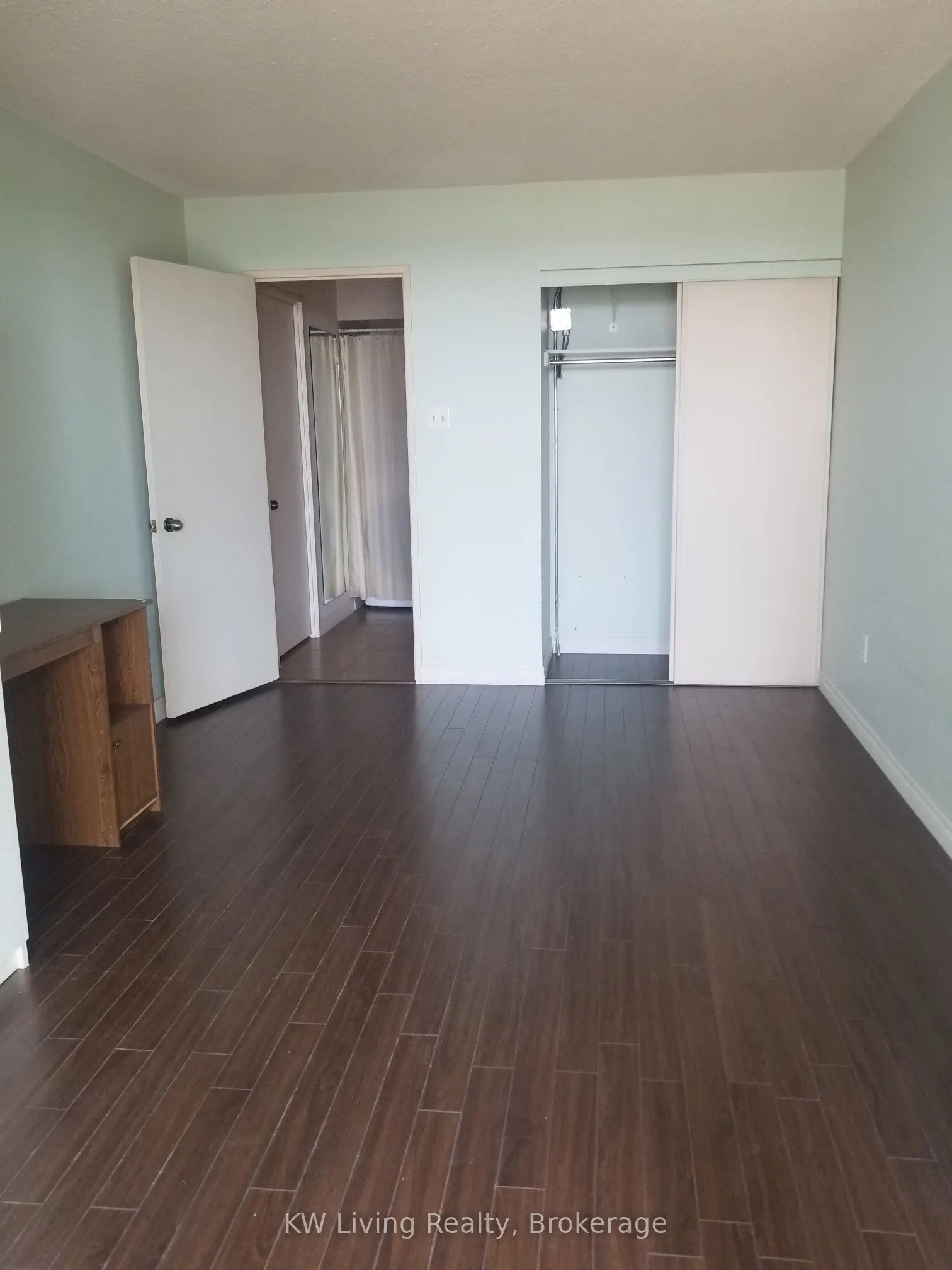 33 Elmhurst Avenue, #2106