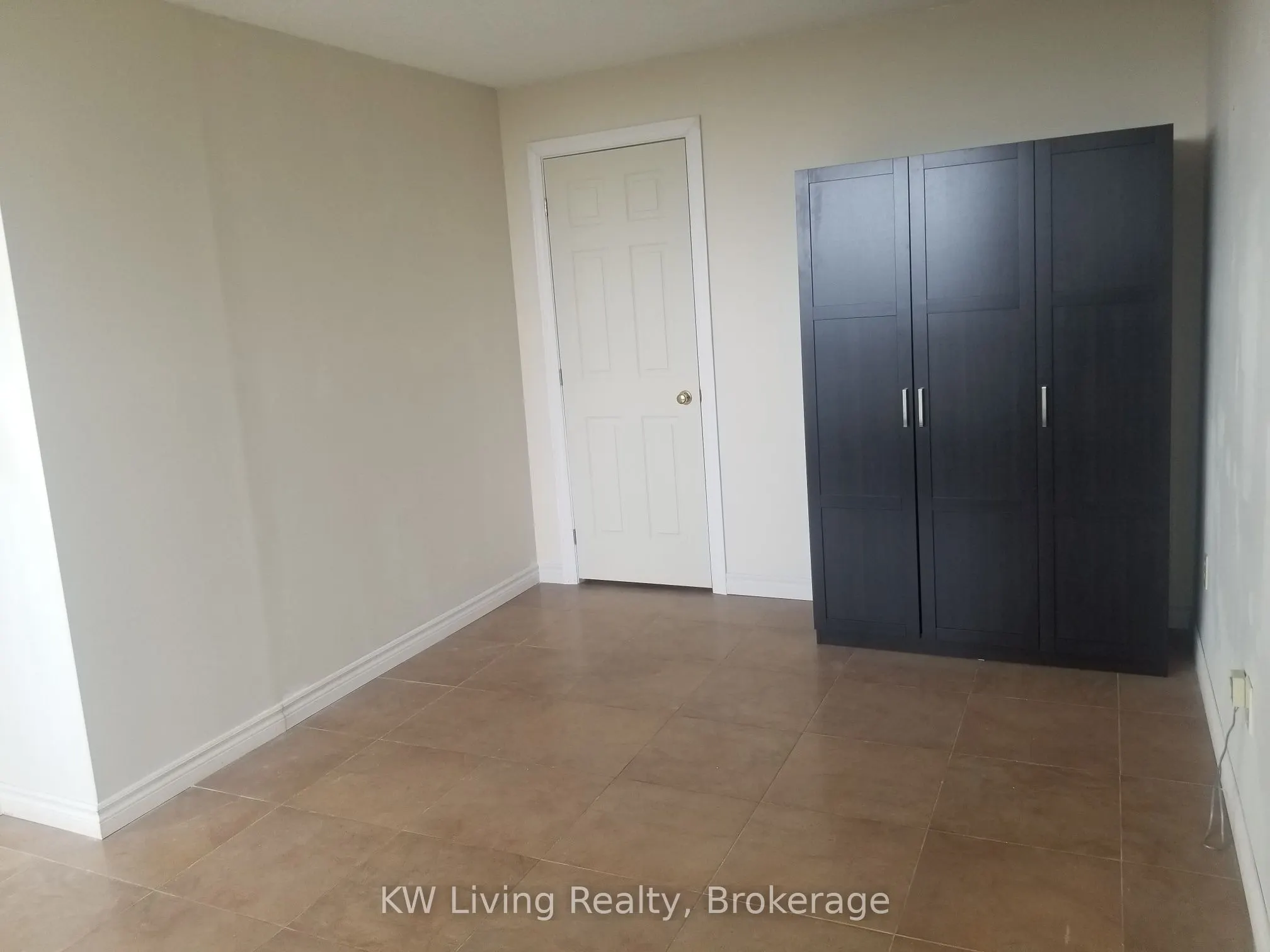 33 Elmhurst Avenue, #2106