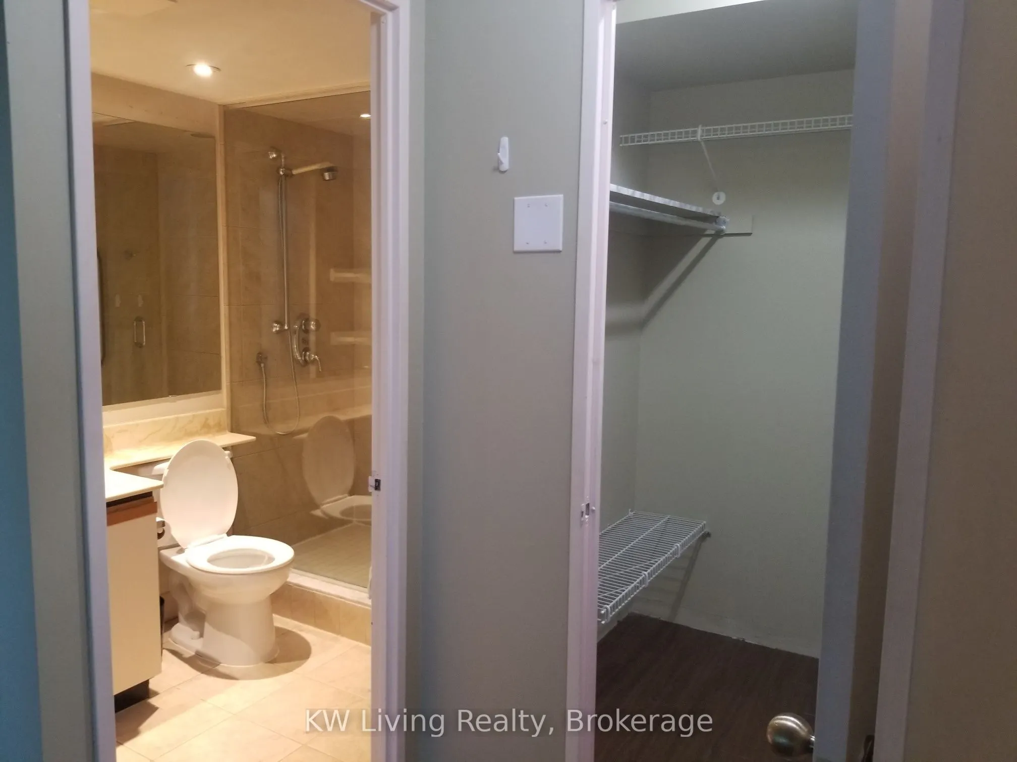 33 Elmhurst Avenue, #2106