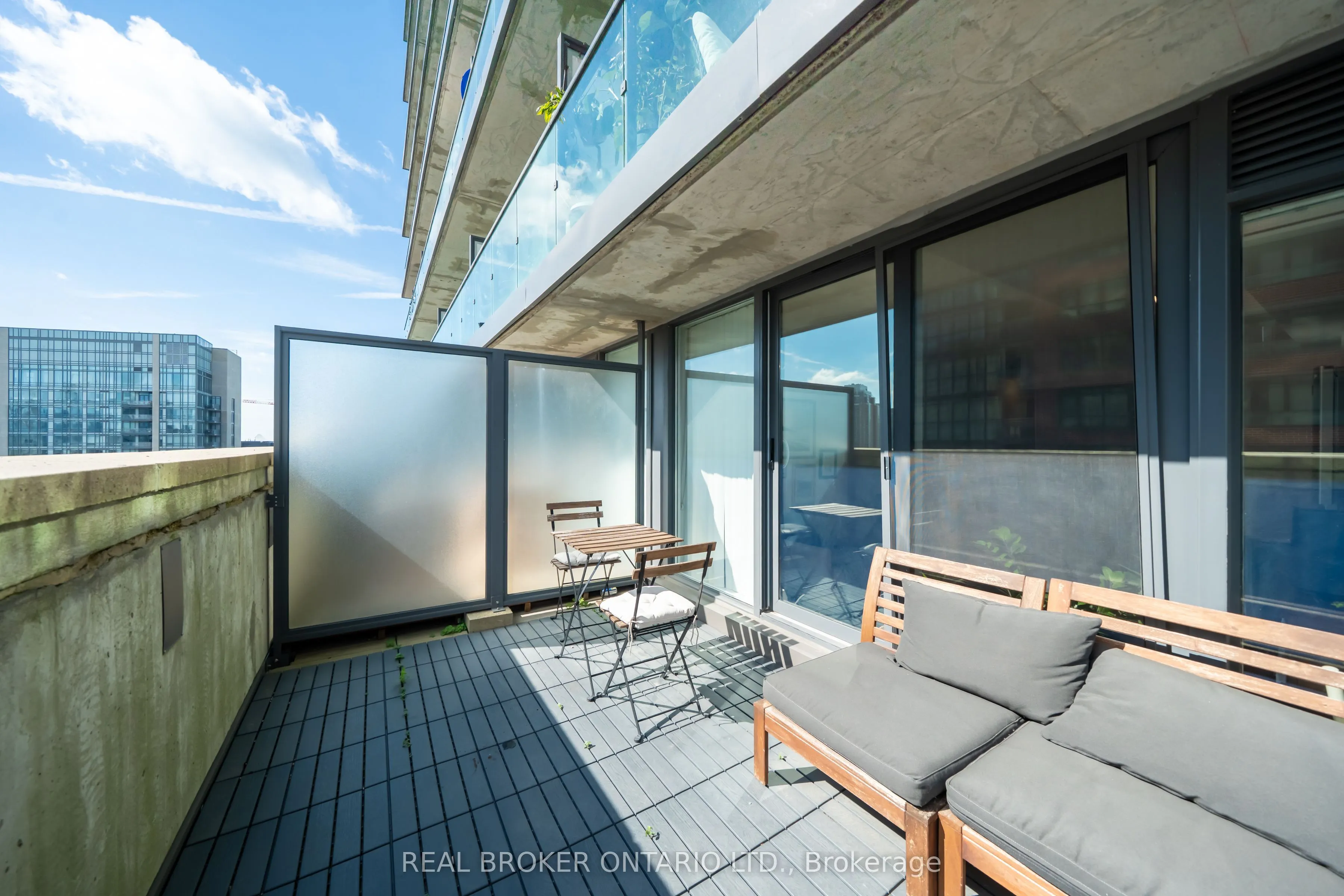 36 Lisgar Street, #908E