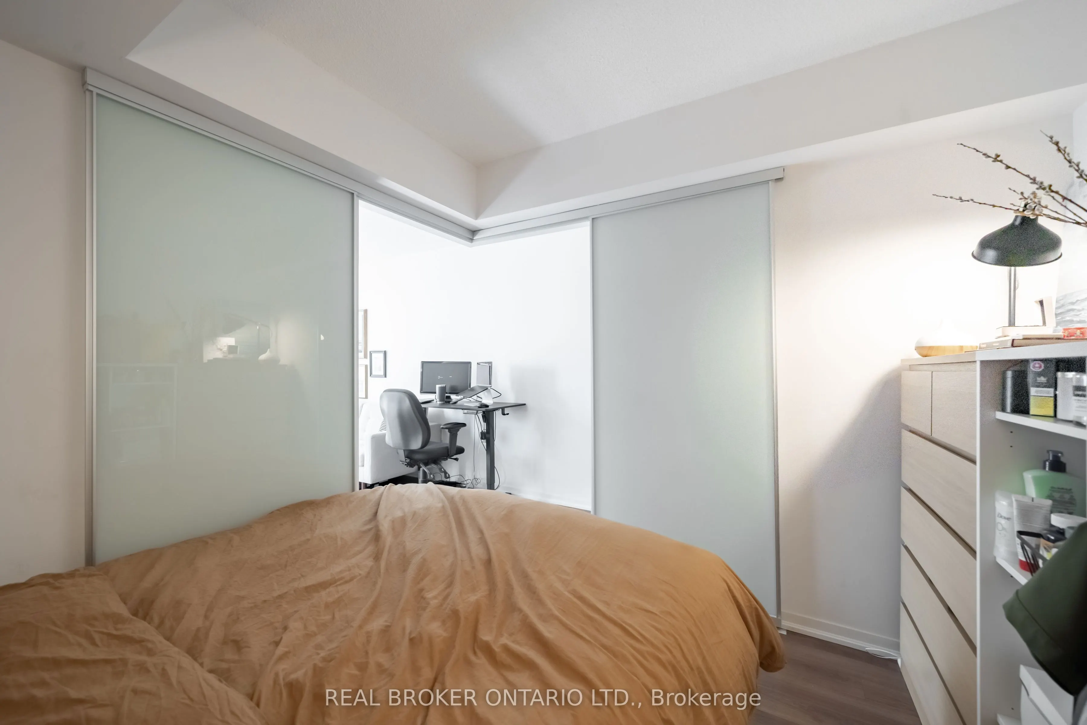 36 Lisgar Street, #908E