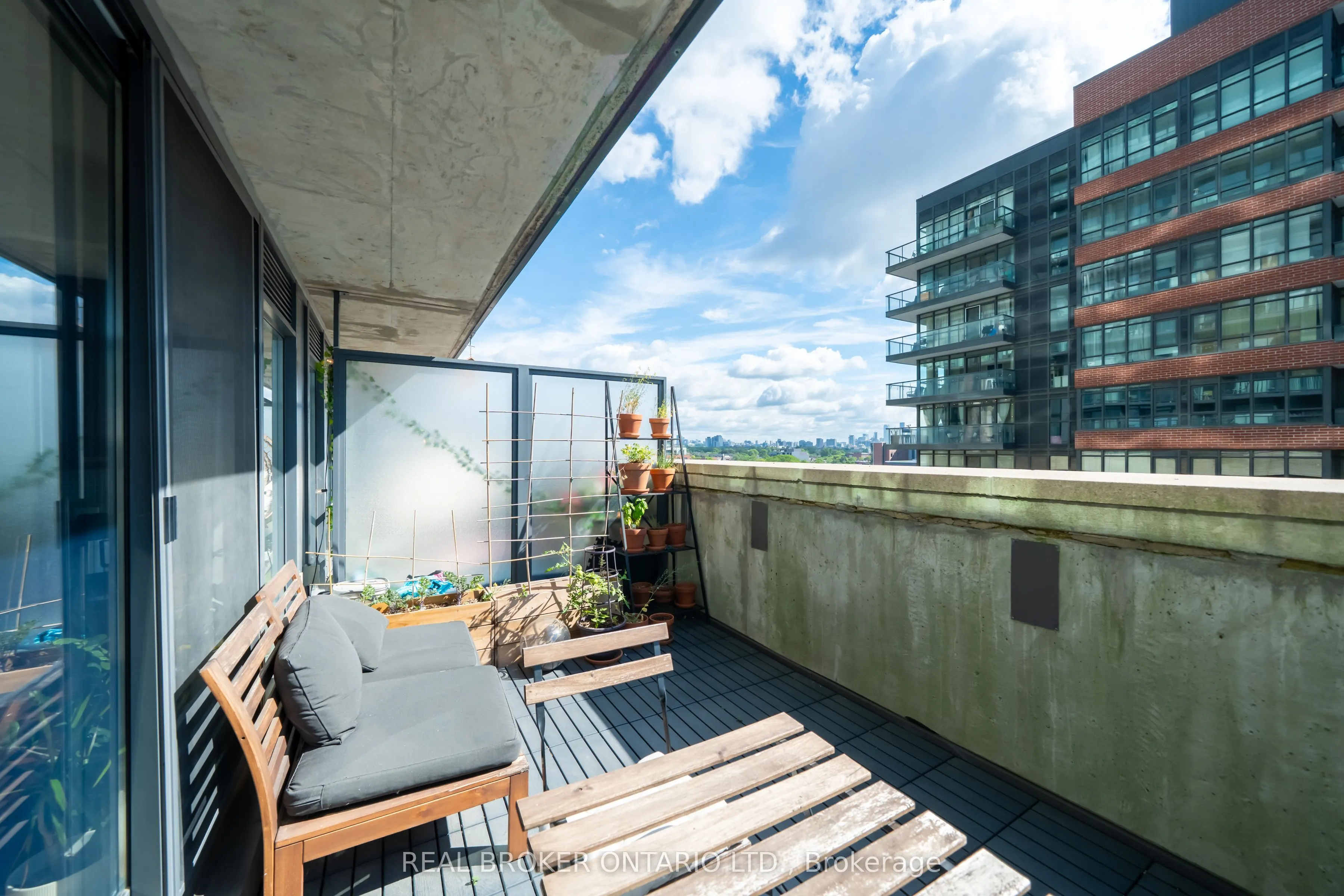 36 Lisgar Street, #908E