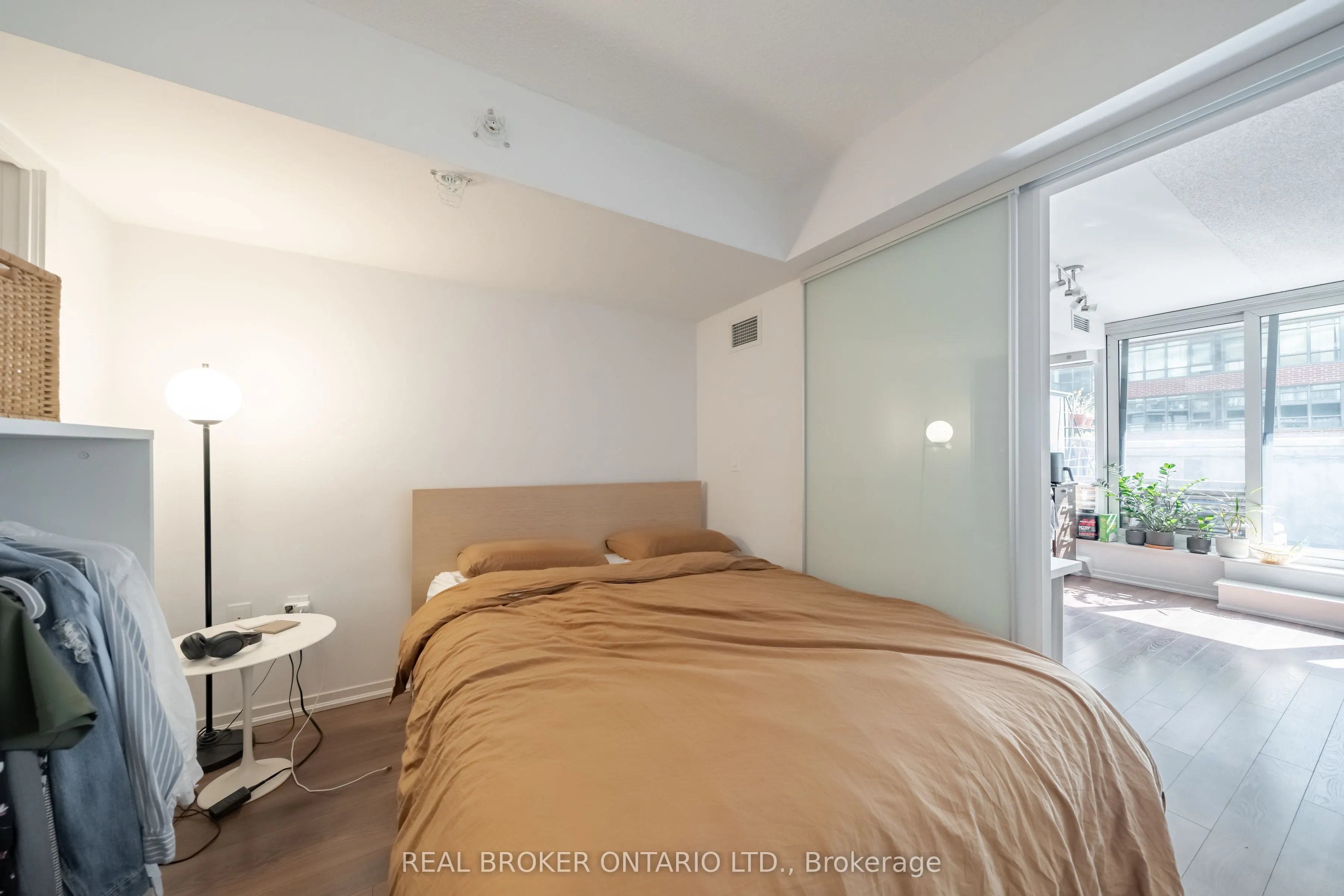 36 Lisgar Street, #908E