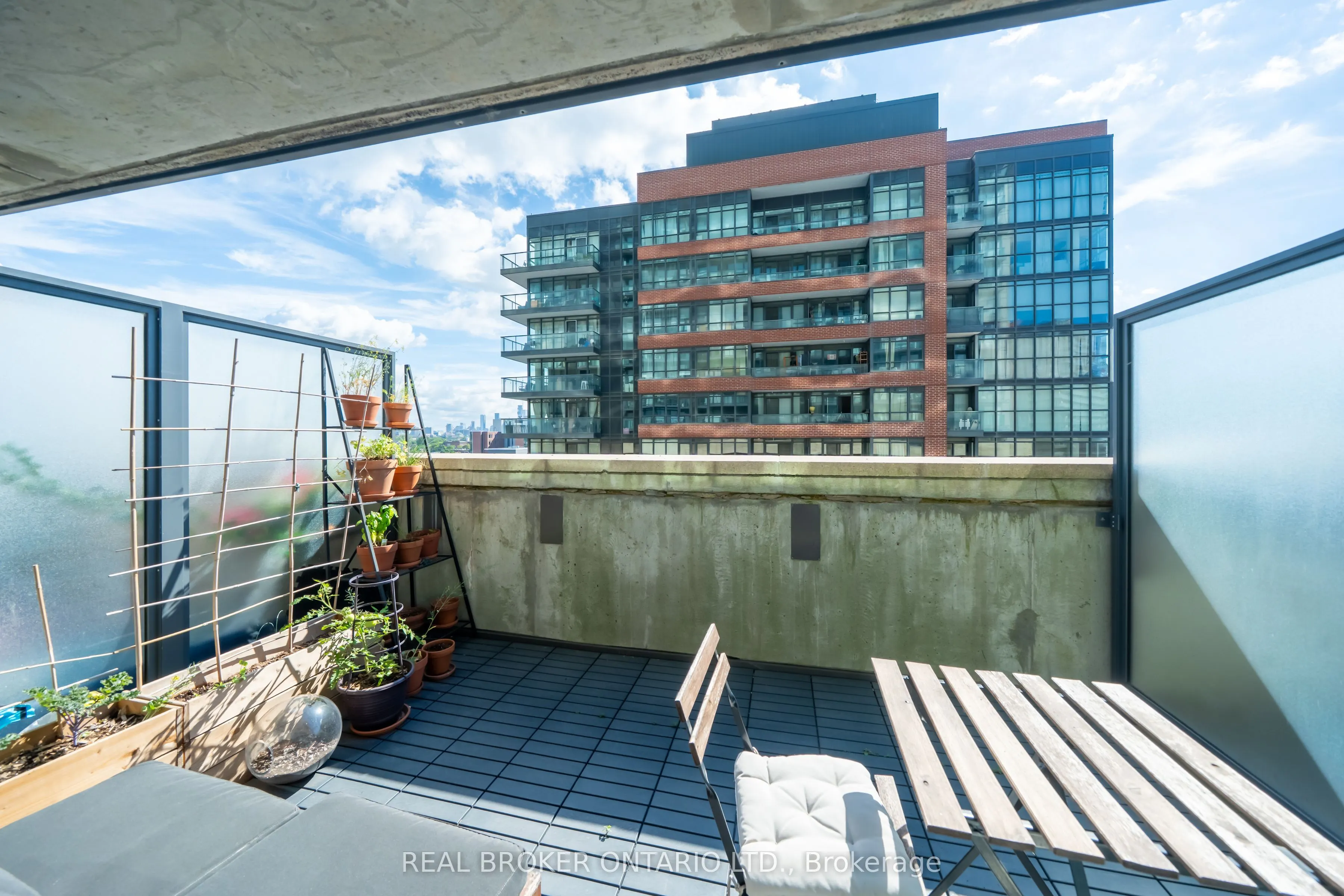 36 Lisgar Street, #908E