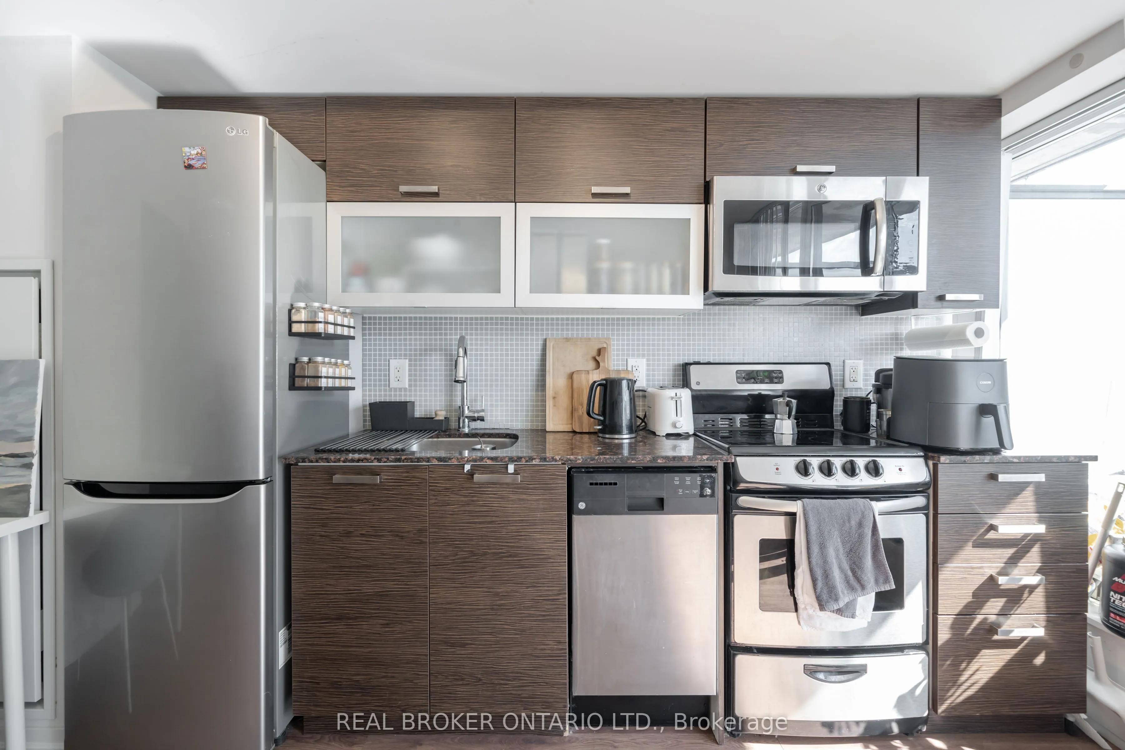 36 Lisgar Street, #908E