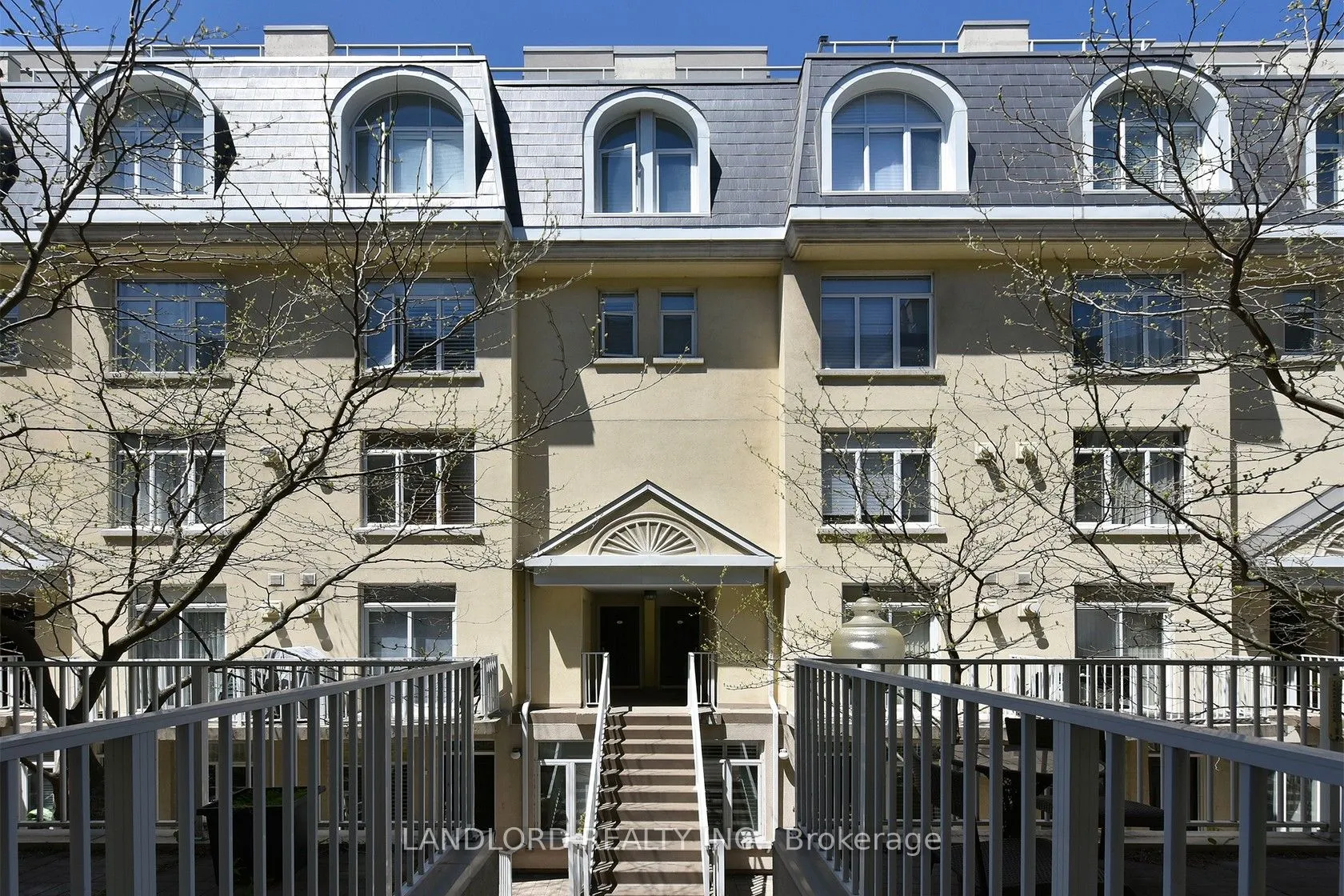 38 Stadium Road, #657