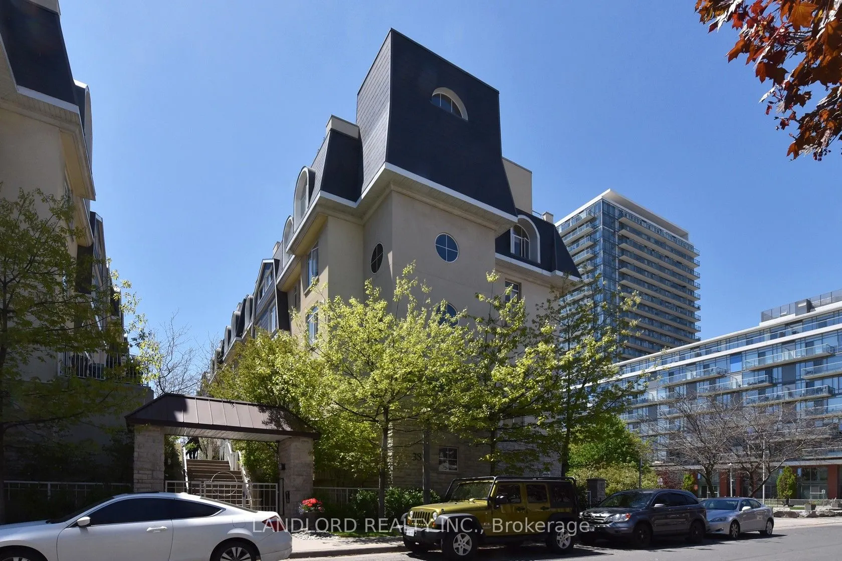 38 Stadium Road, #657