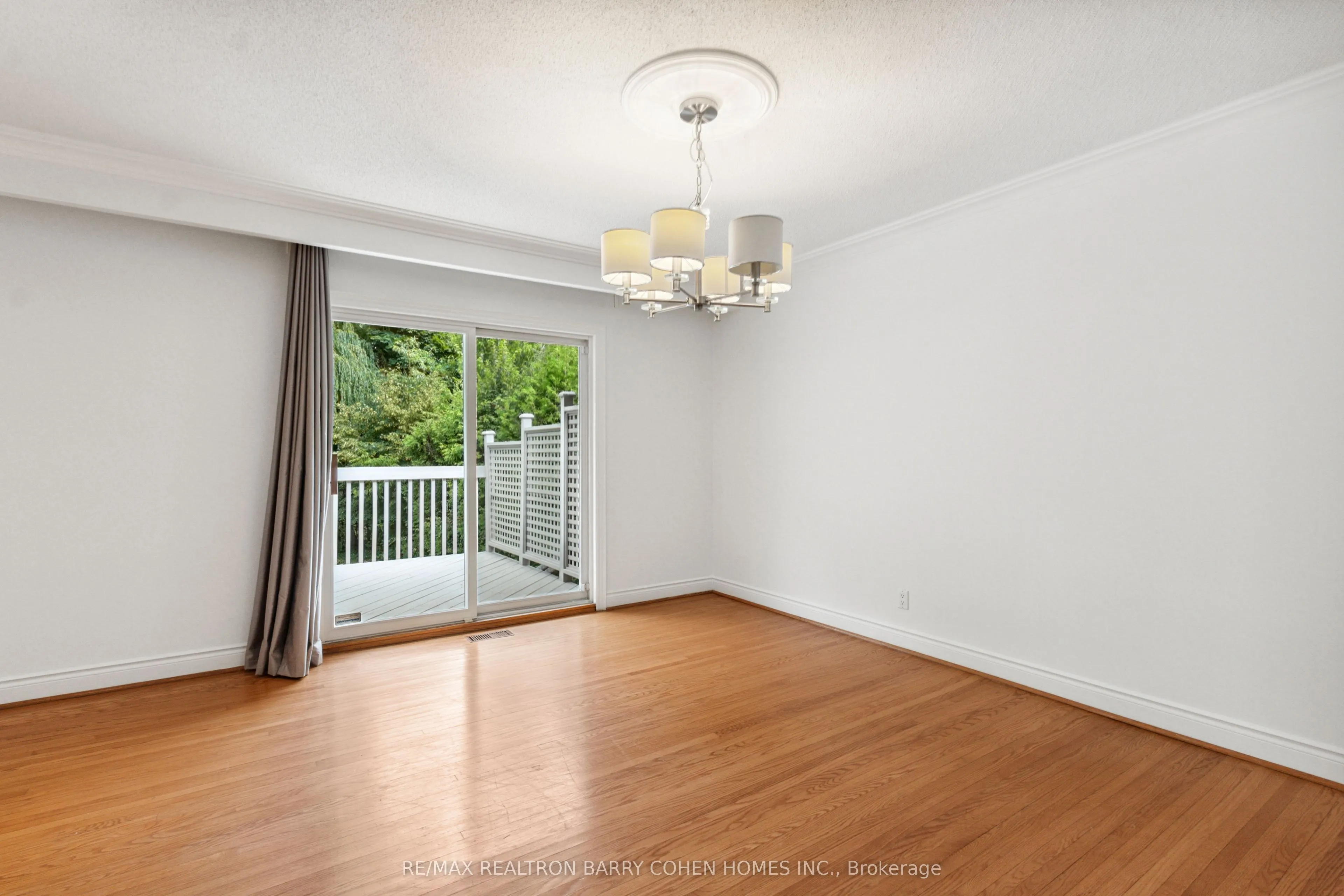 58 Hawksbury Drive N