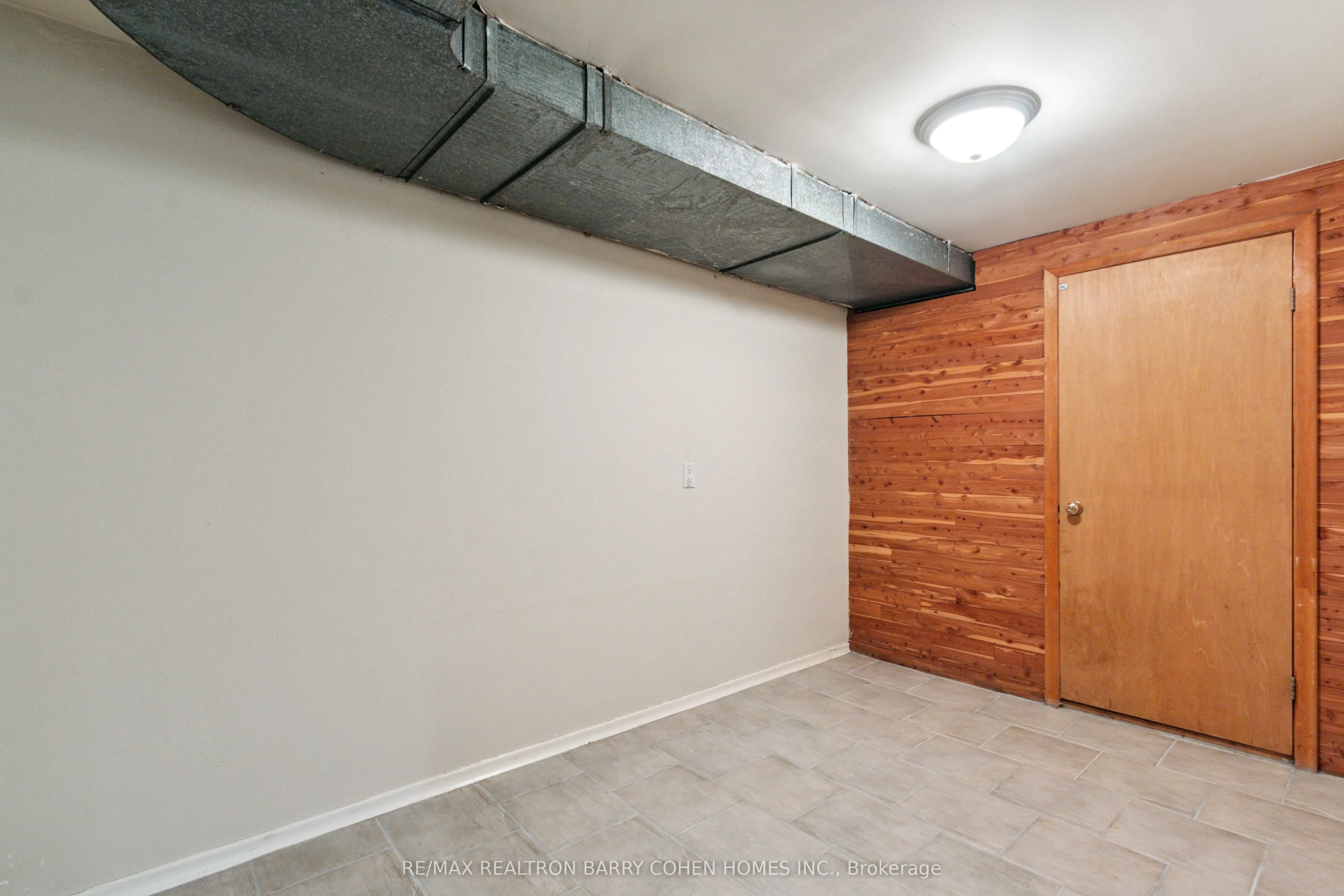 58 Hawksbury Drive N
