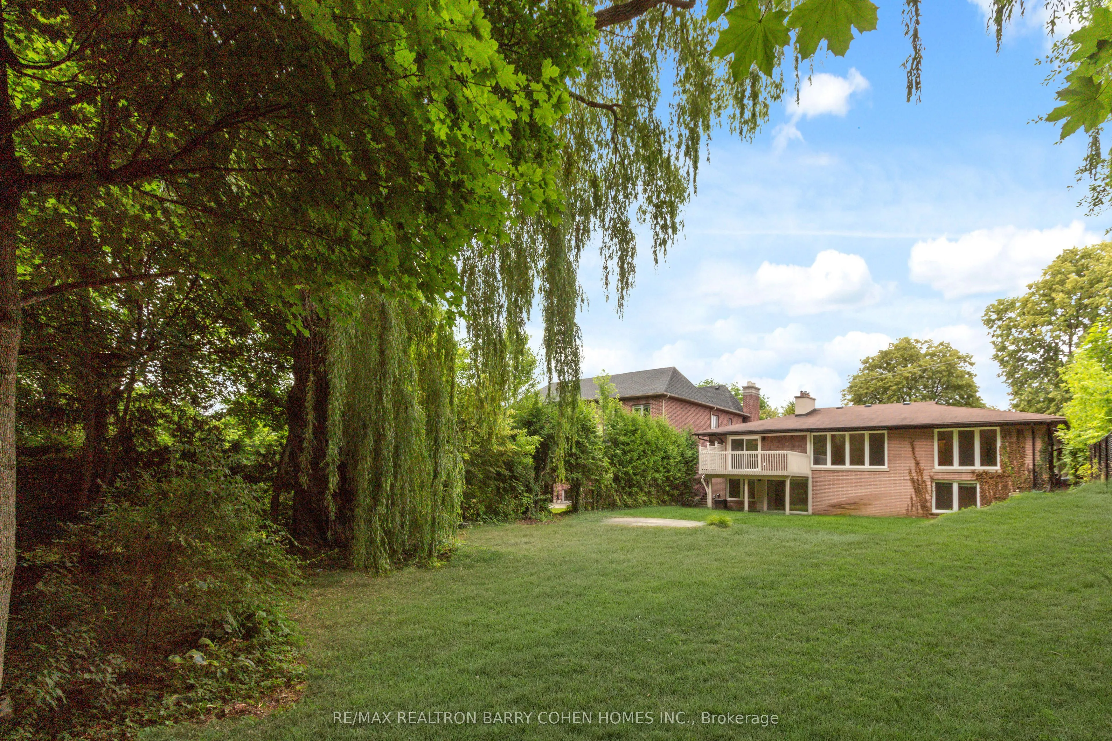 58 Hawksbury Drive N