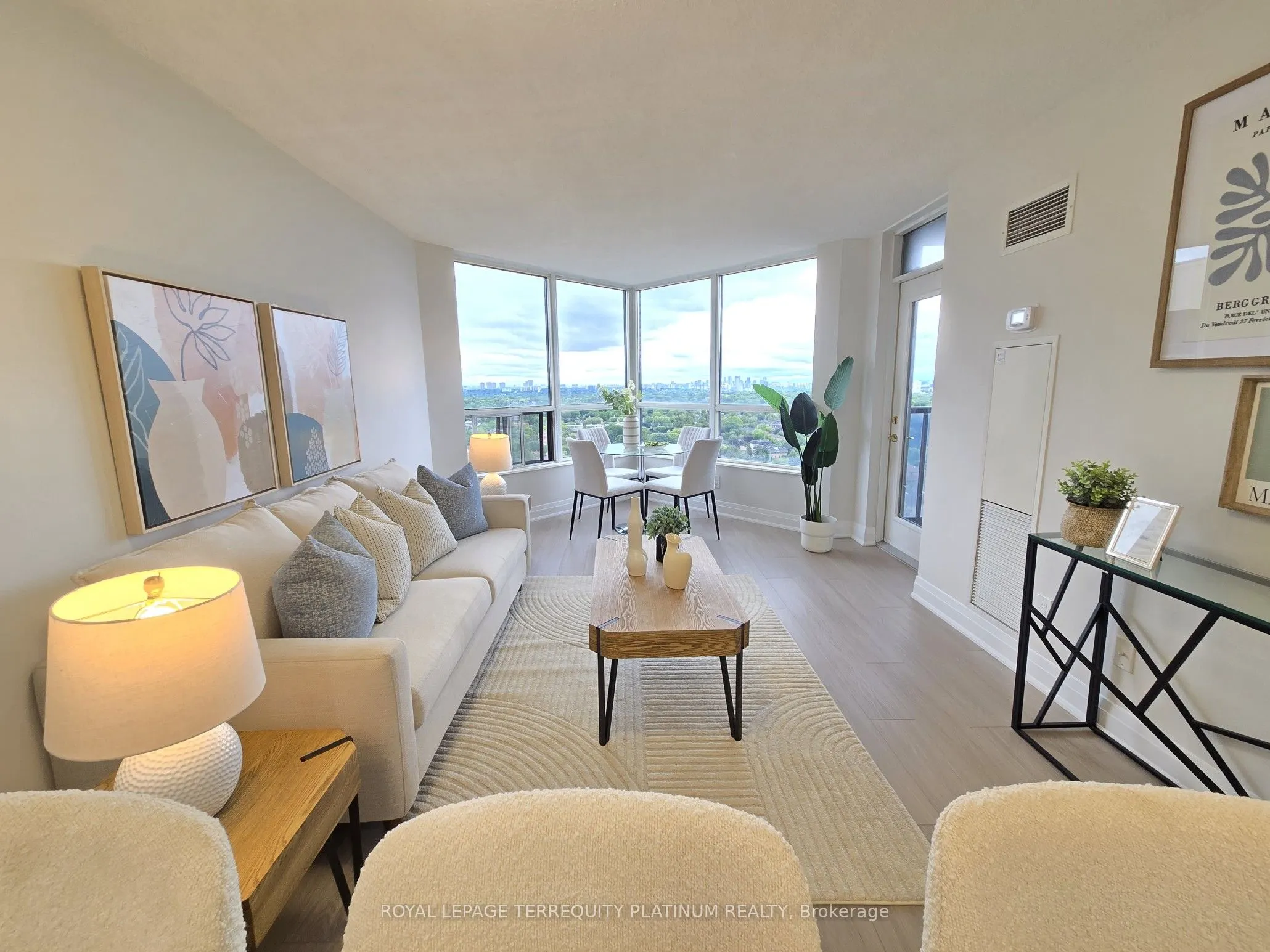 10 Northtown Way, #2013