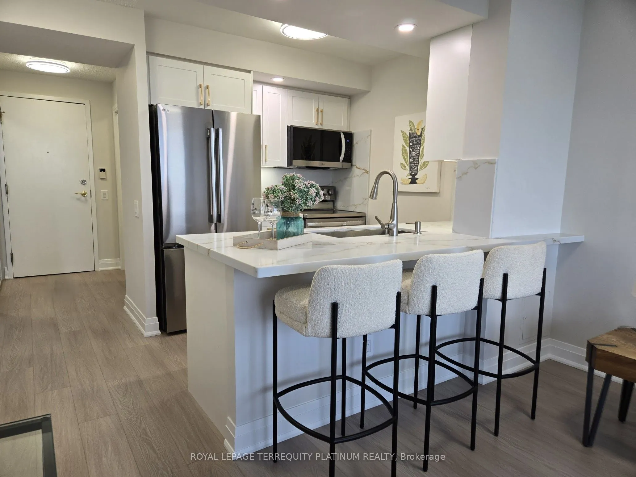10 Northtown Way, #2013