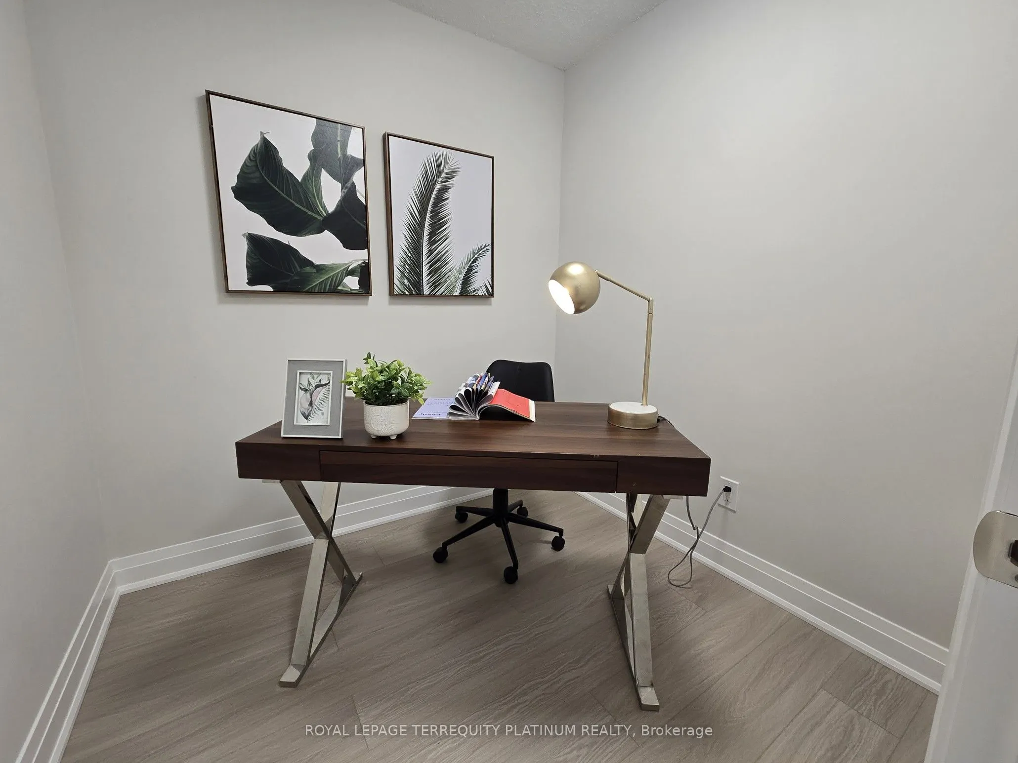 10 Northtown Way, #2013