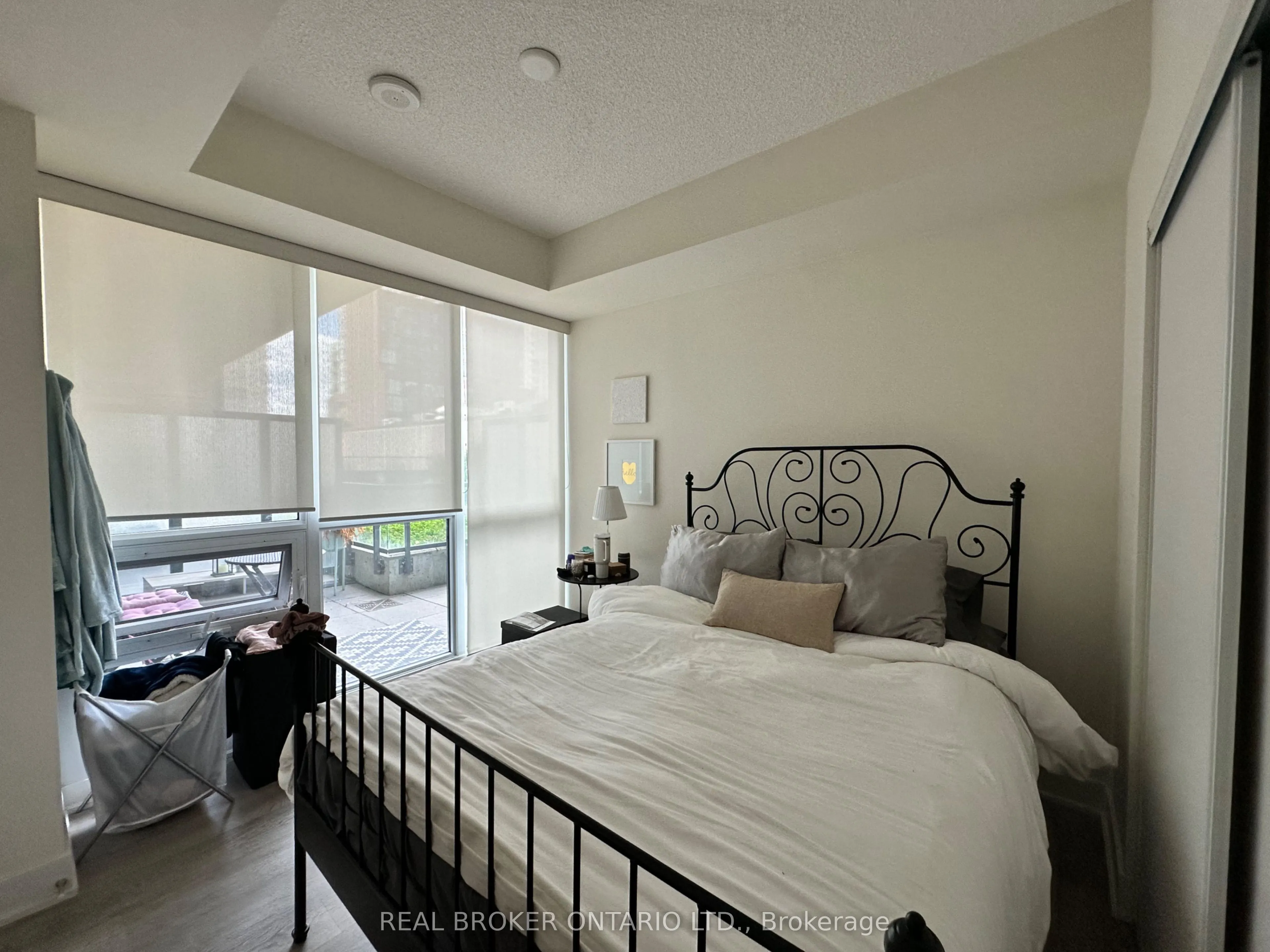 30 Roehampton Avenue, #307