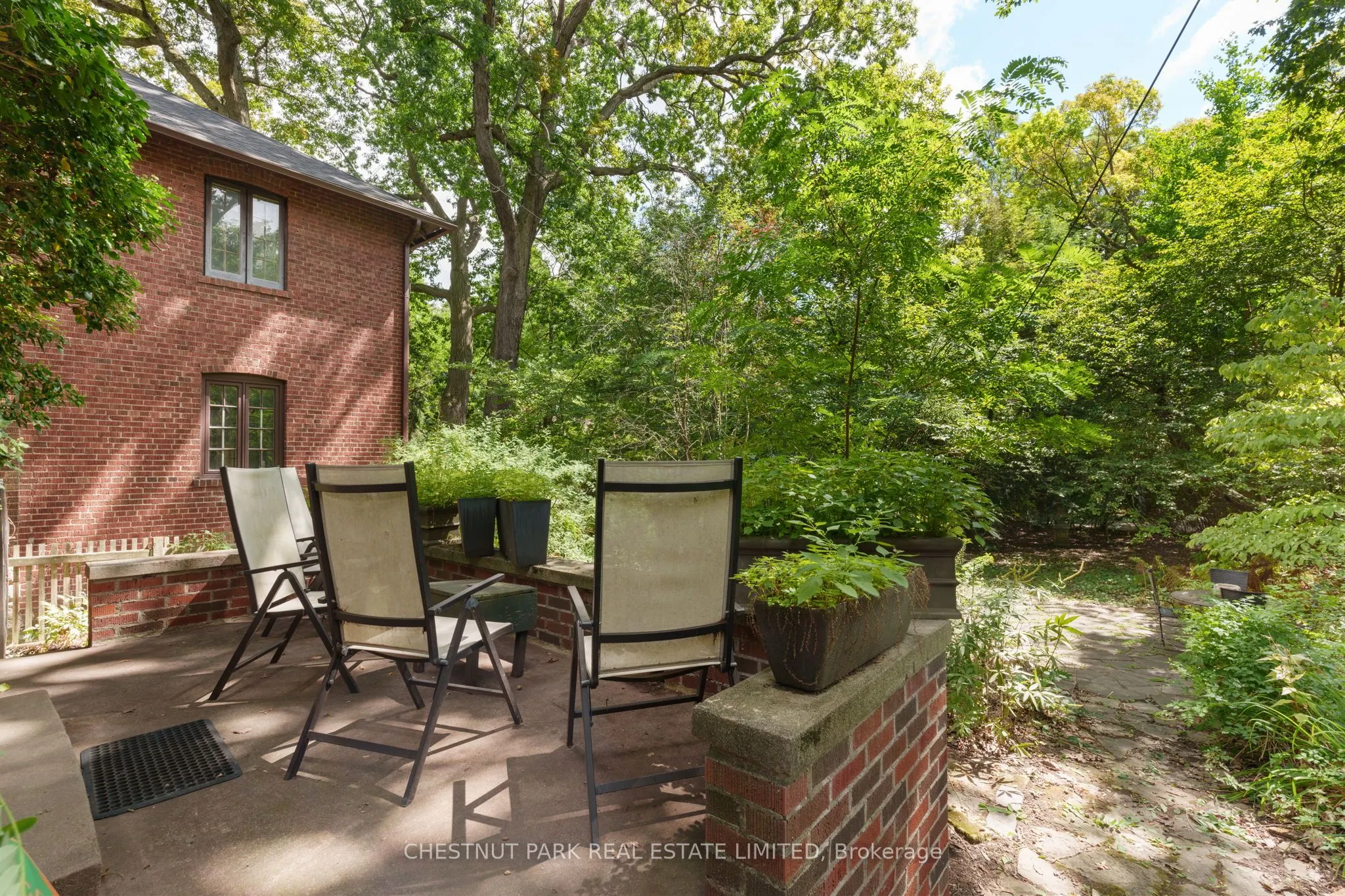 18 Wychwood Park
