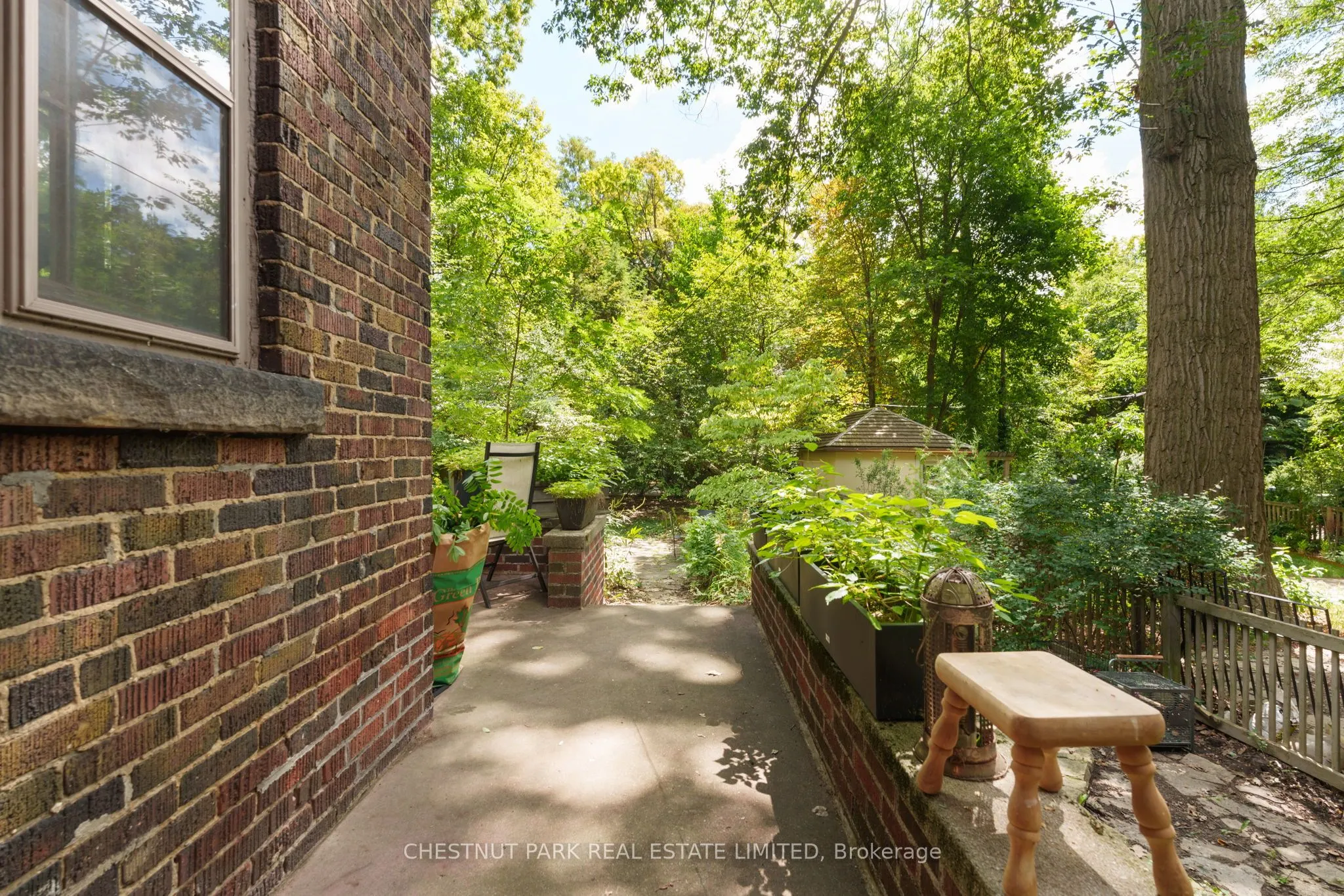 18 Wychwood Park