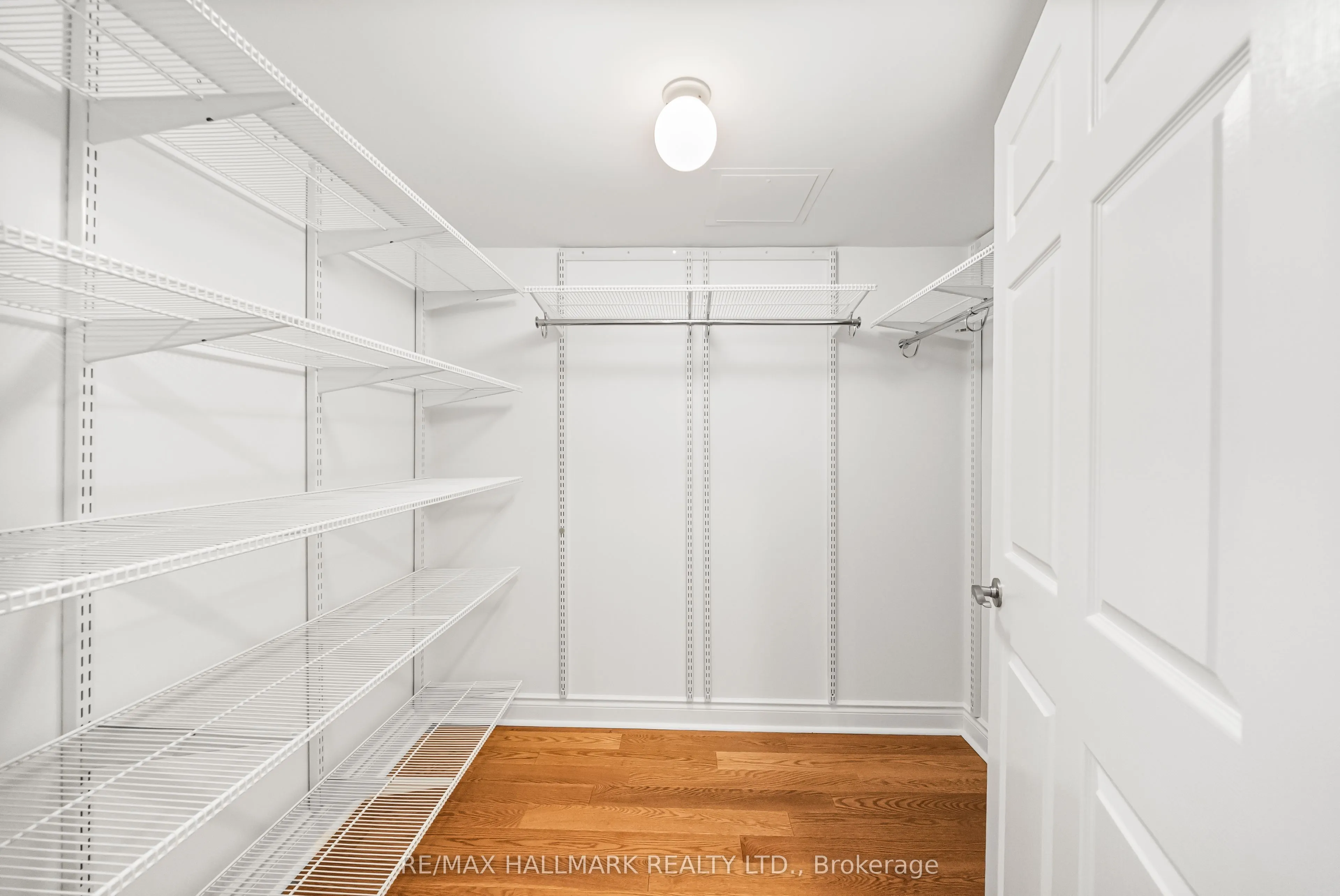 12 Rean Drive, #506