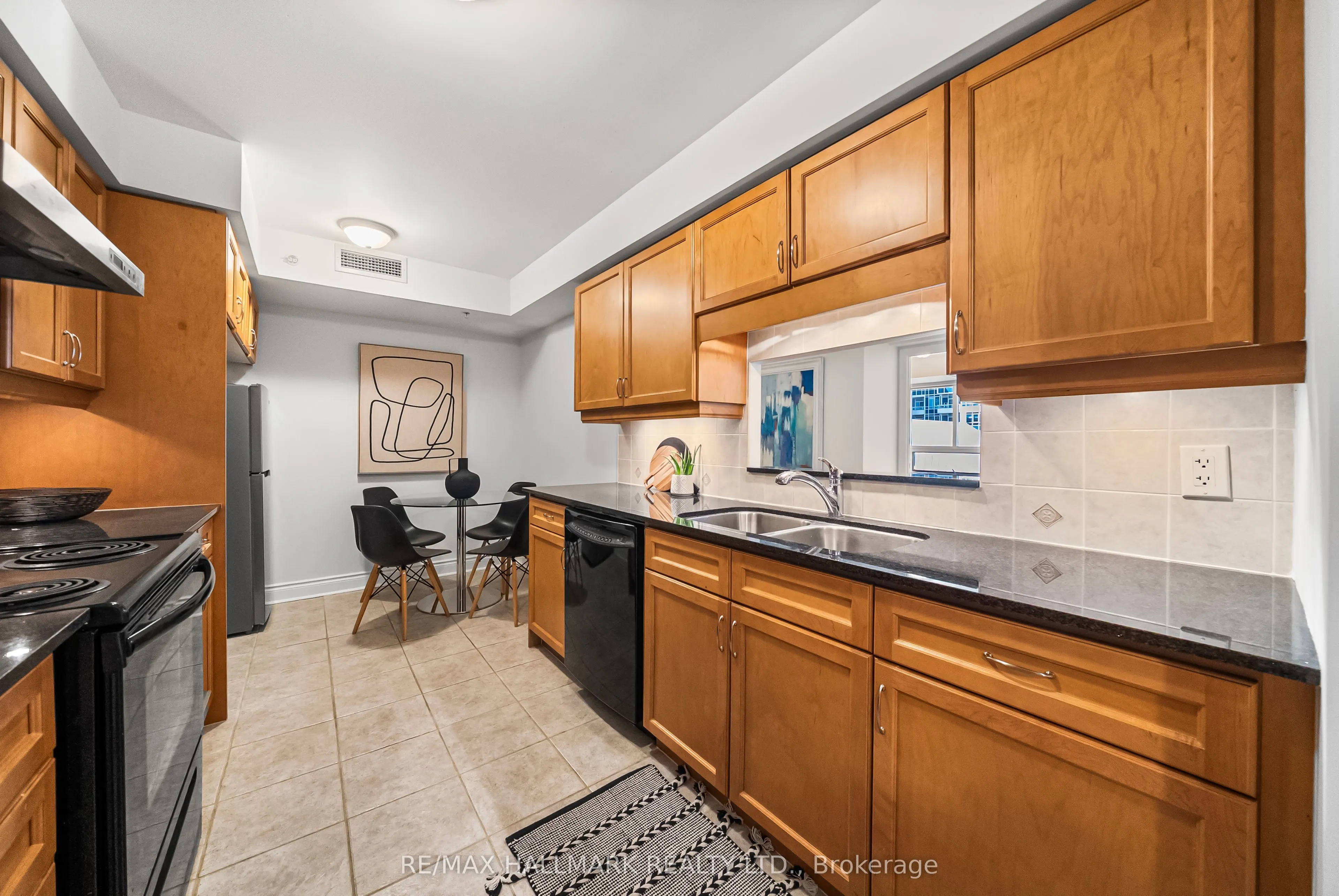 12 Rean Drive, #506