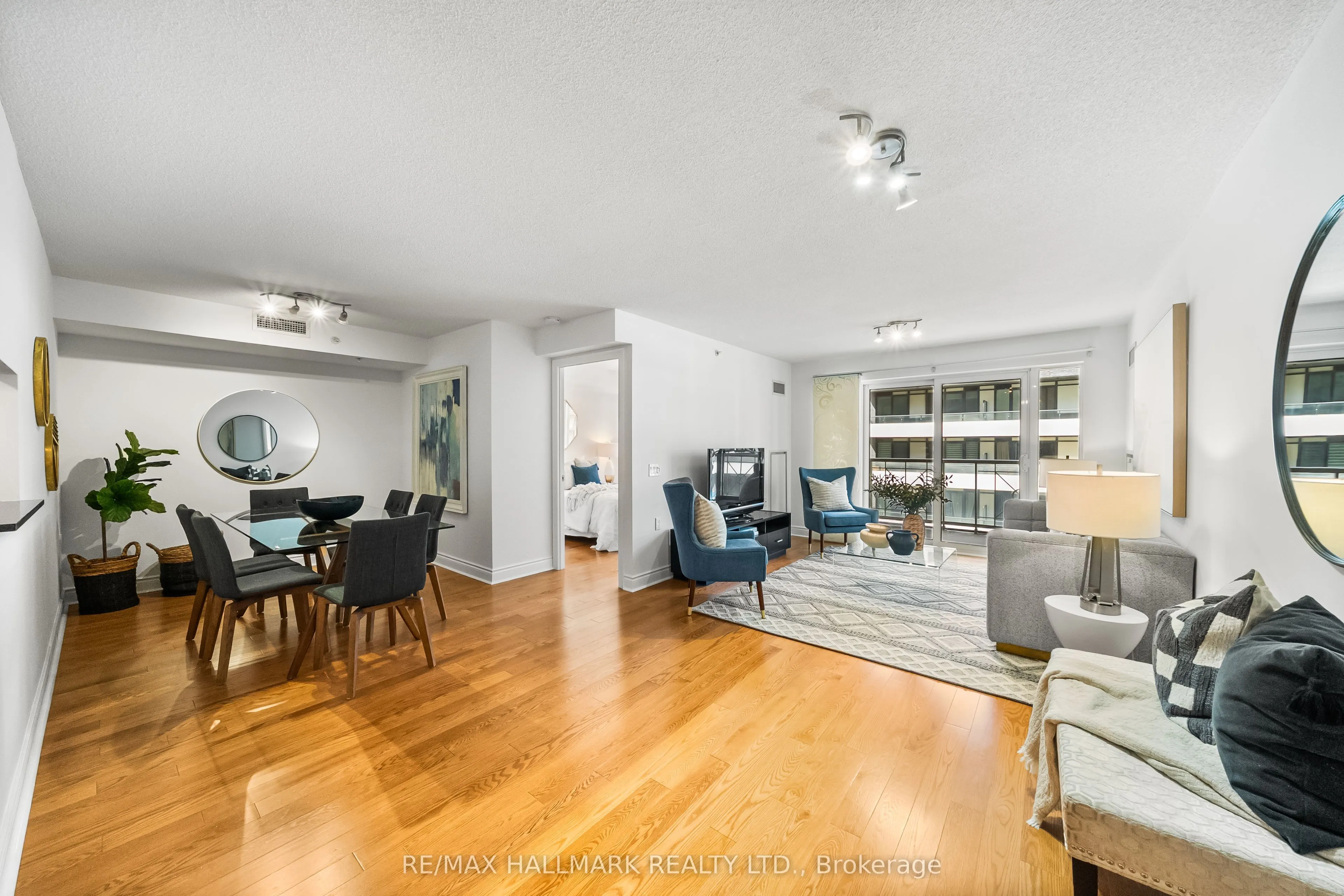 12 Rean Drive, #506