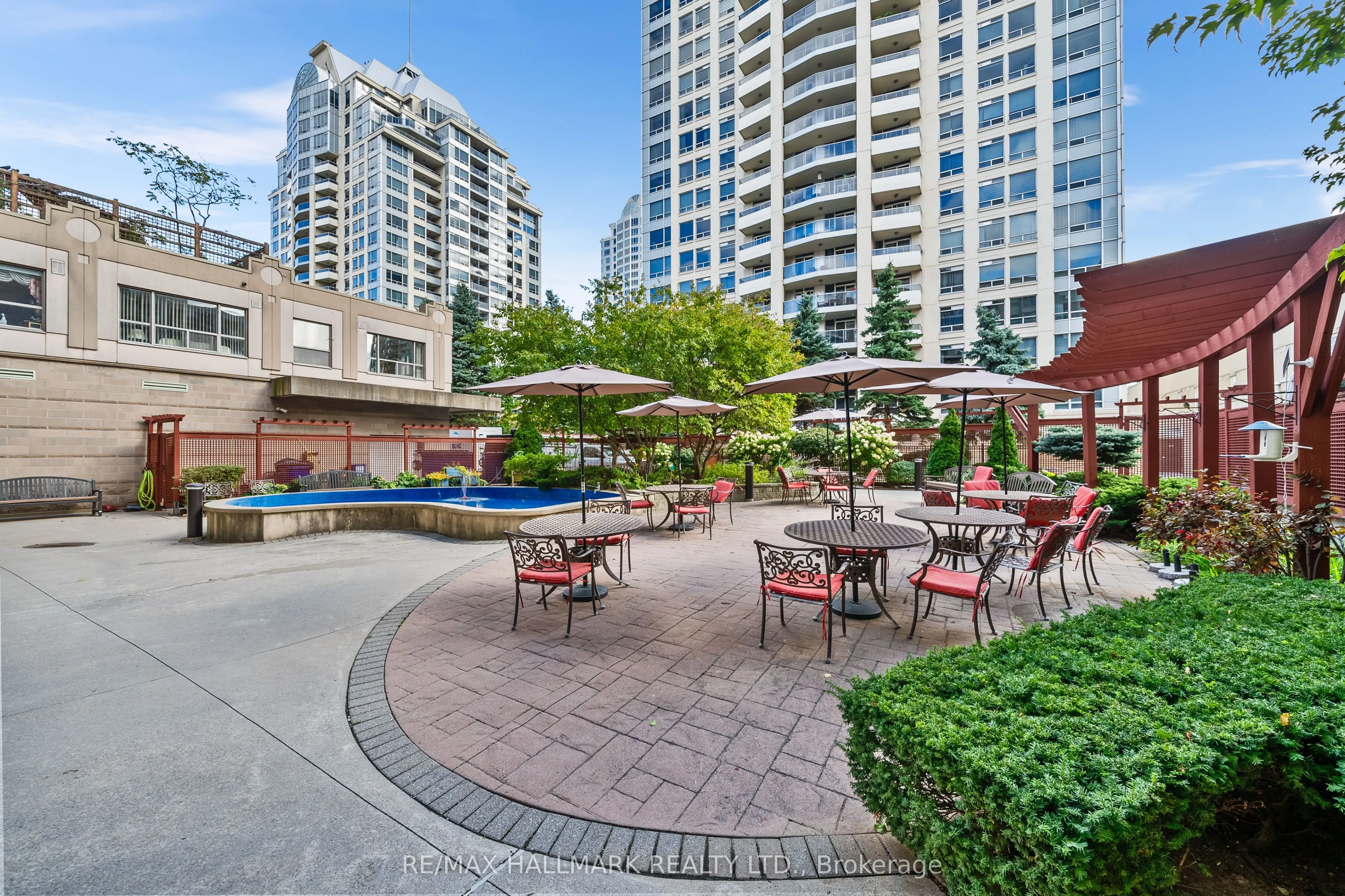 12 Rean Drive, #506